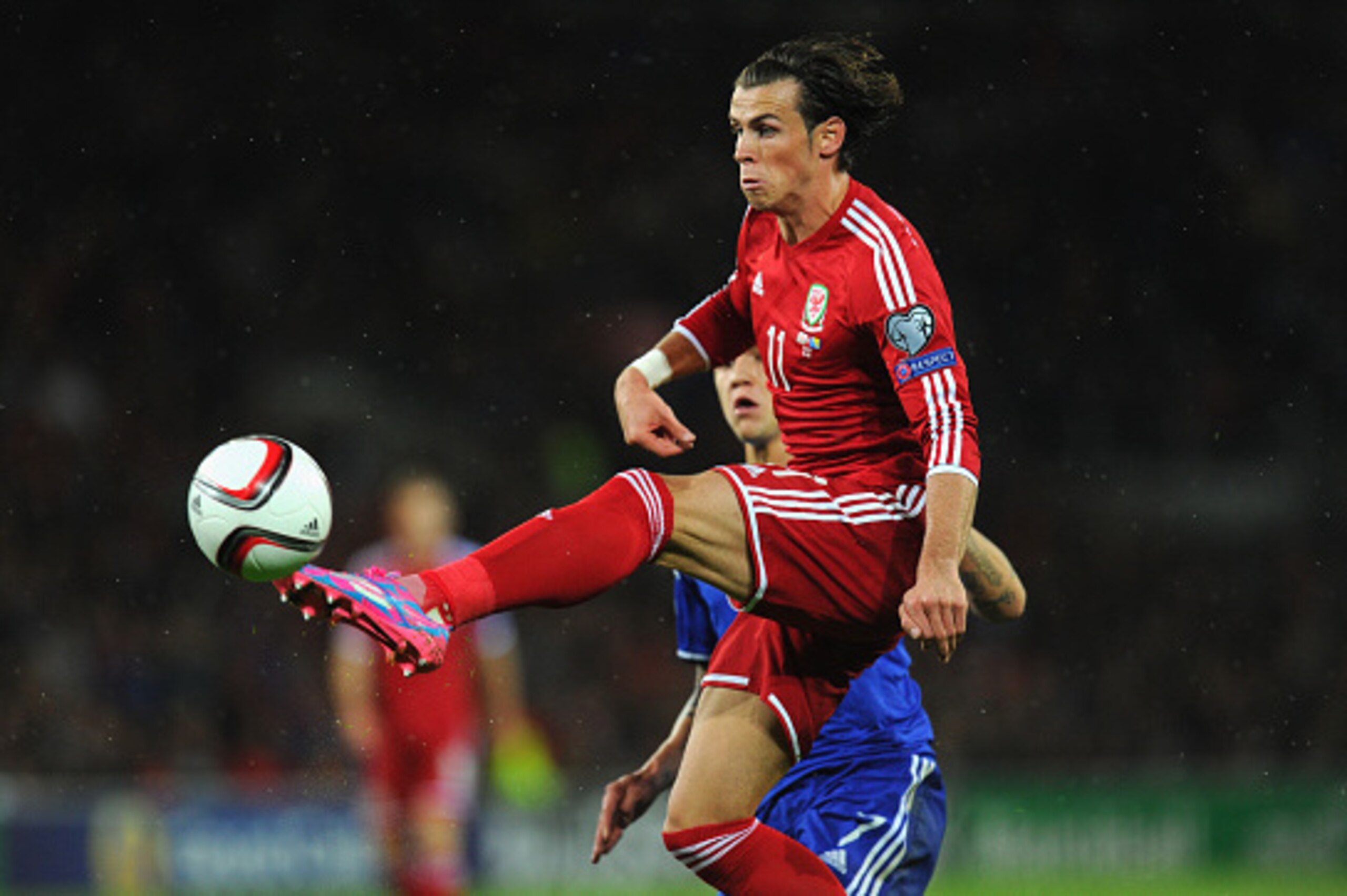 CARDIFF, WALES - OCTOBER 10:  Wales striker Gareth Bale gets in a shot at goal during the  EURO 2016 Qualifier match between Wales and Bosnia and Herzegovina at Cardiff City Stadium on October 10, 2014 in Cardiff, Wales.  (Photo by Stu Forster/Getty Image