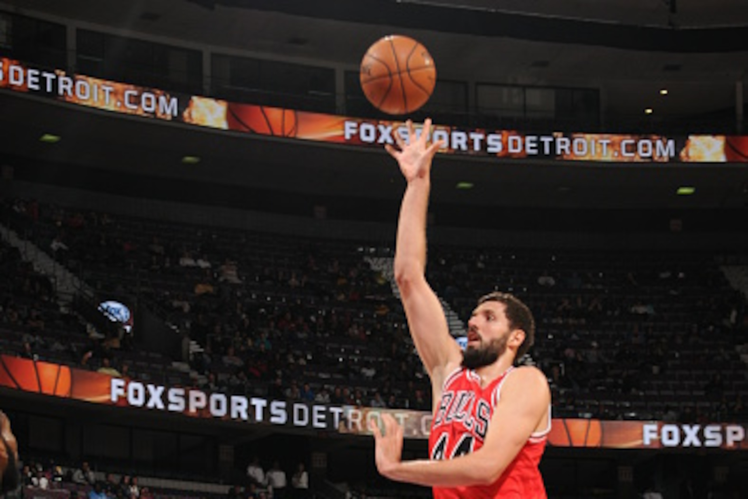 AUBURN HILLS, MI - OCTOBER 7: Nikola Mirotic #44 of the Chicago Bulls shoots the ball against the Detroit Pistons during the game on October 7, 2014 at The Palace of Auburn Hills in Auburn Hills, Michigan. NOTE TO USER: User expressly acknowledges and ag AUBURN HILLS, MI - OCTOBER 7: Nikola Mirotic #44 of the Chicago Bulls shoots the ball against the Detroit Pistons during the game on October 7, 2014 at The Palace of Auburn Hills in Auburn Hills, Michigan. NOTE TO USER: User expressly acknowledges and ag