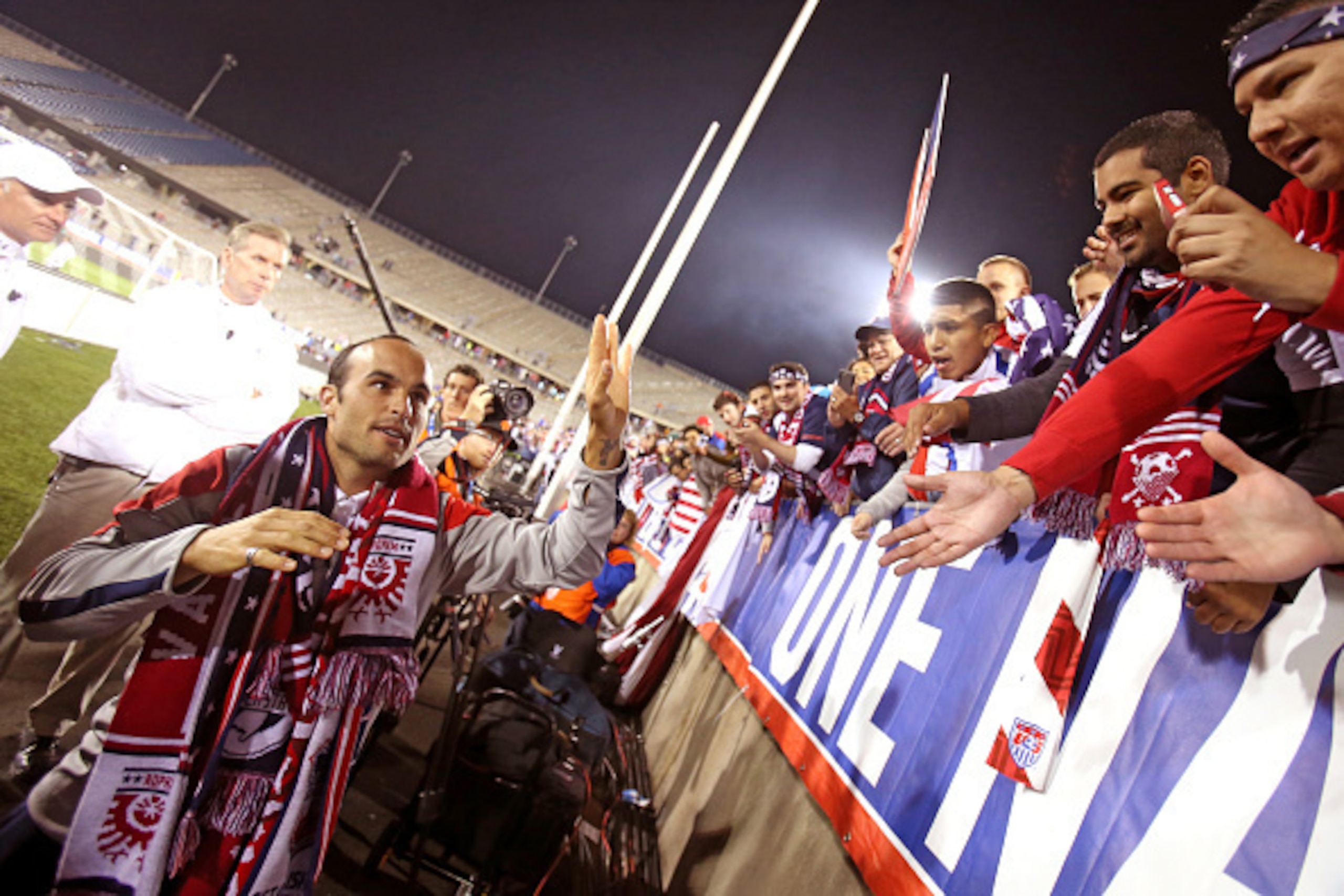 EAST HARTFORD, CT - OCTOBER 10:  Landon Donovan #10 of the United States acknowledges the fans after his final match during an international friendly against Ecuador at Rentschler Field on October 10, 2014 in East Hartford, Connecticut.  (Photo by Mike La