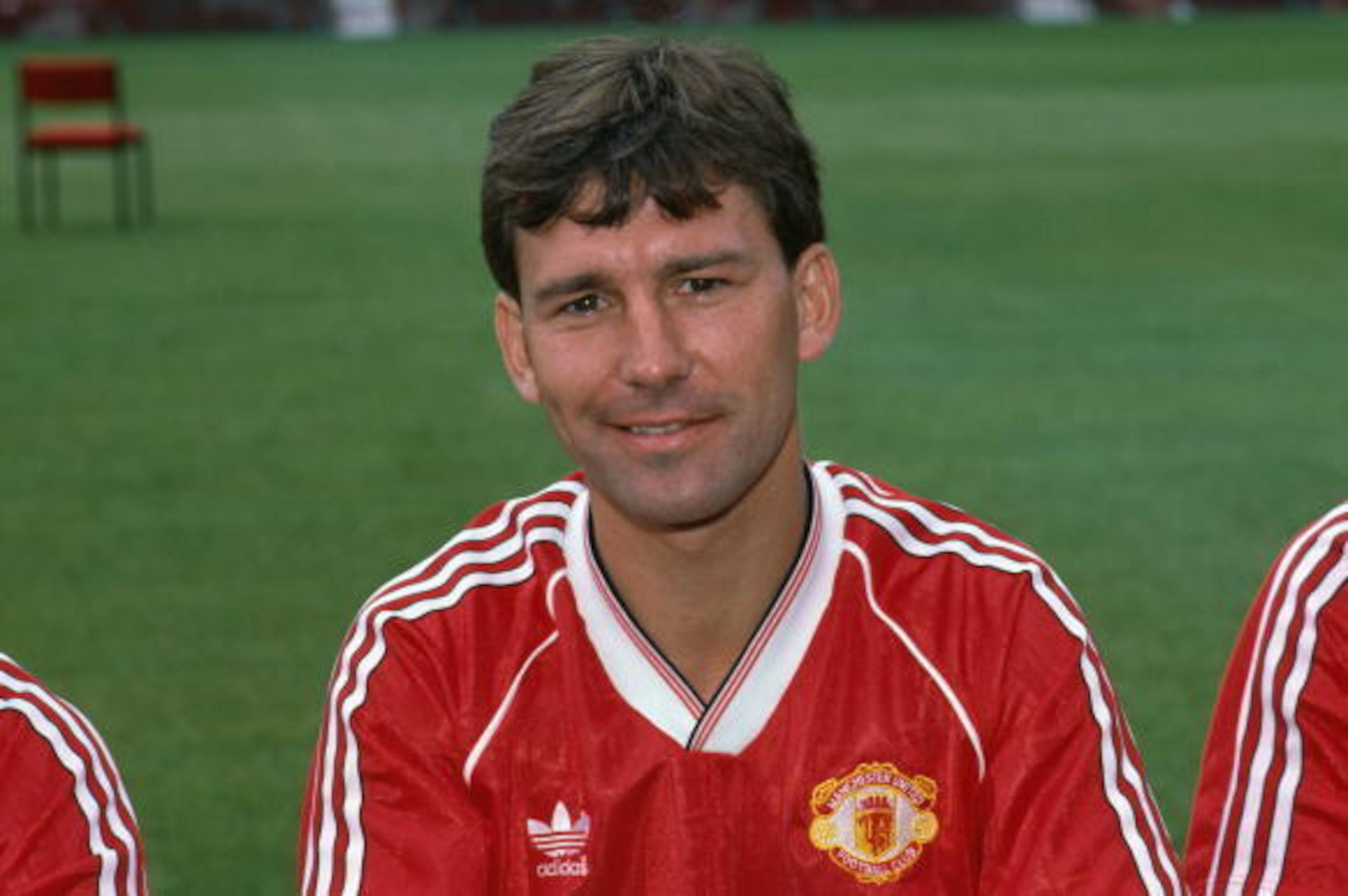 Manchester United midfielder Bryan Robson, 1988.(Photo by Pascal Rondeau/Getty Images)