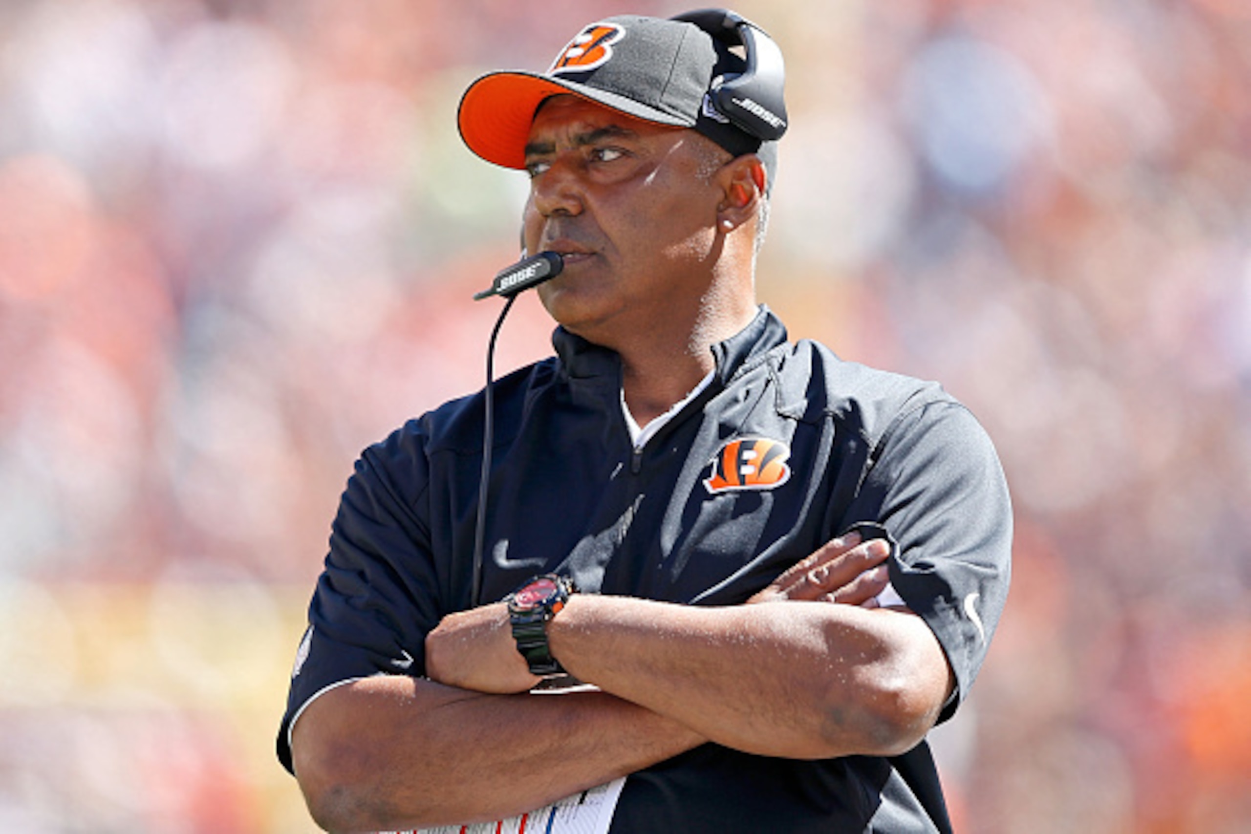 CINCINNATI, OH - SEPTEMBER 21:  Head Coach Marvin Lewis of the Cincinnati Bengals watches as his players take on the Tennessee Titans at Paul Brown Stadium on September 21, 2014 in Cincinnati, Ohio. (Photo by Joe Robbins/Getty Images)