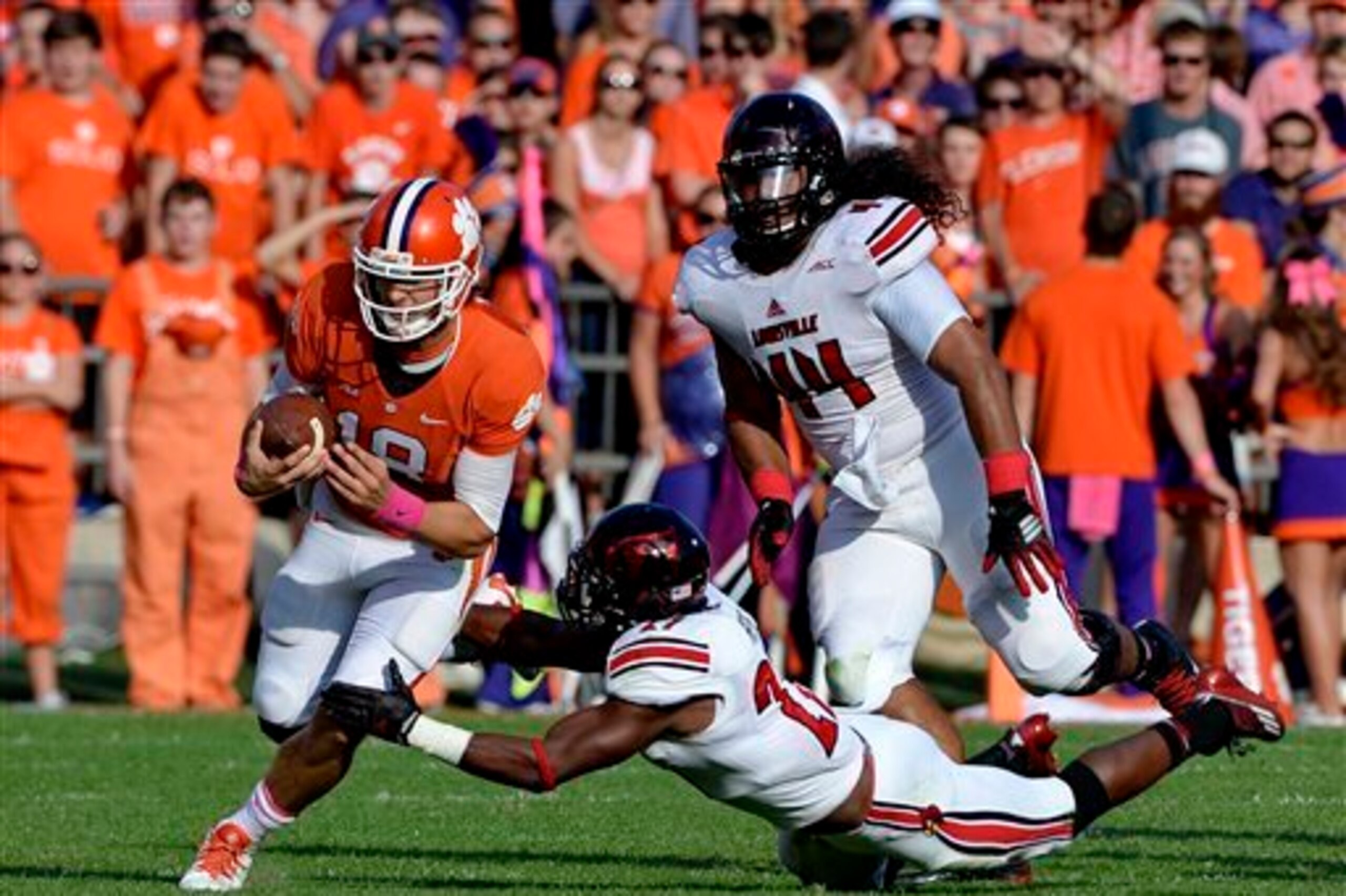 With Cole Stoudt at quarterback, Clemson's offense looks dramatically different.