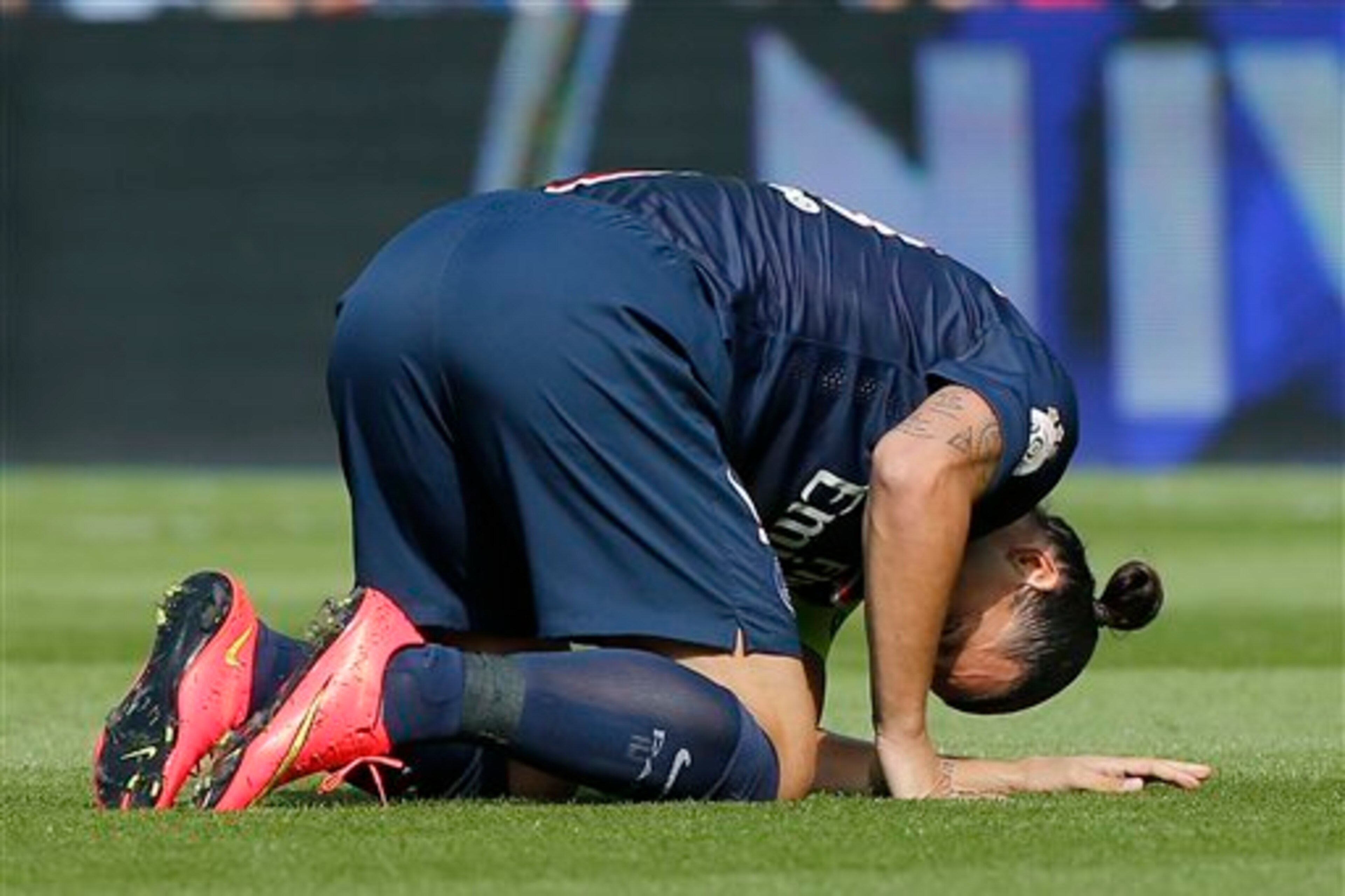 Ibrahimovic injured vs. Bastia