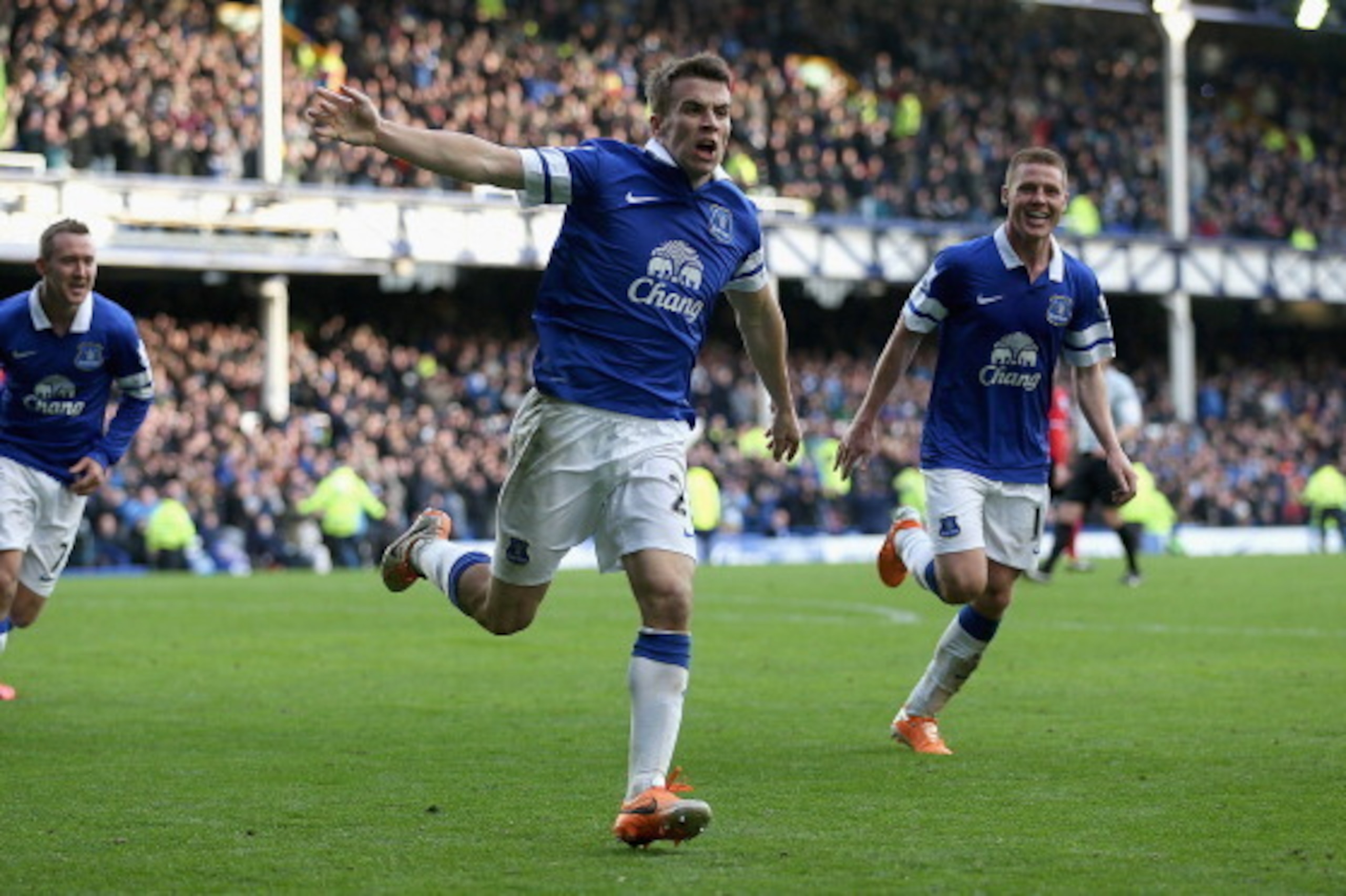 LIVERPOOL, ENGLAND - MARCH 15:  Seamus Coleman of Everton celebrates after scoring the winning goal during the Barclays Premier League match between Everton and Cardiff City at Goodison Park on March 15, 2014 in Liverpool, England.  (Photo by Clive Brunsk