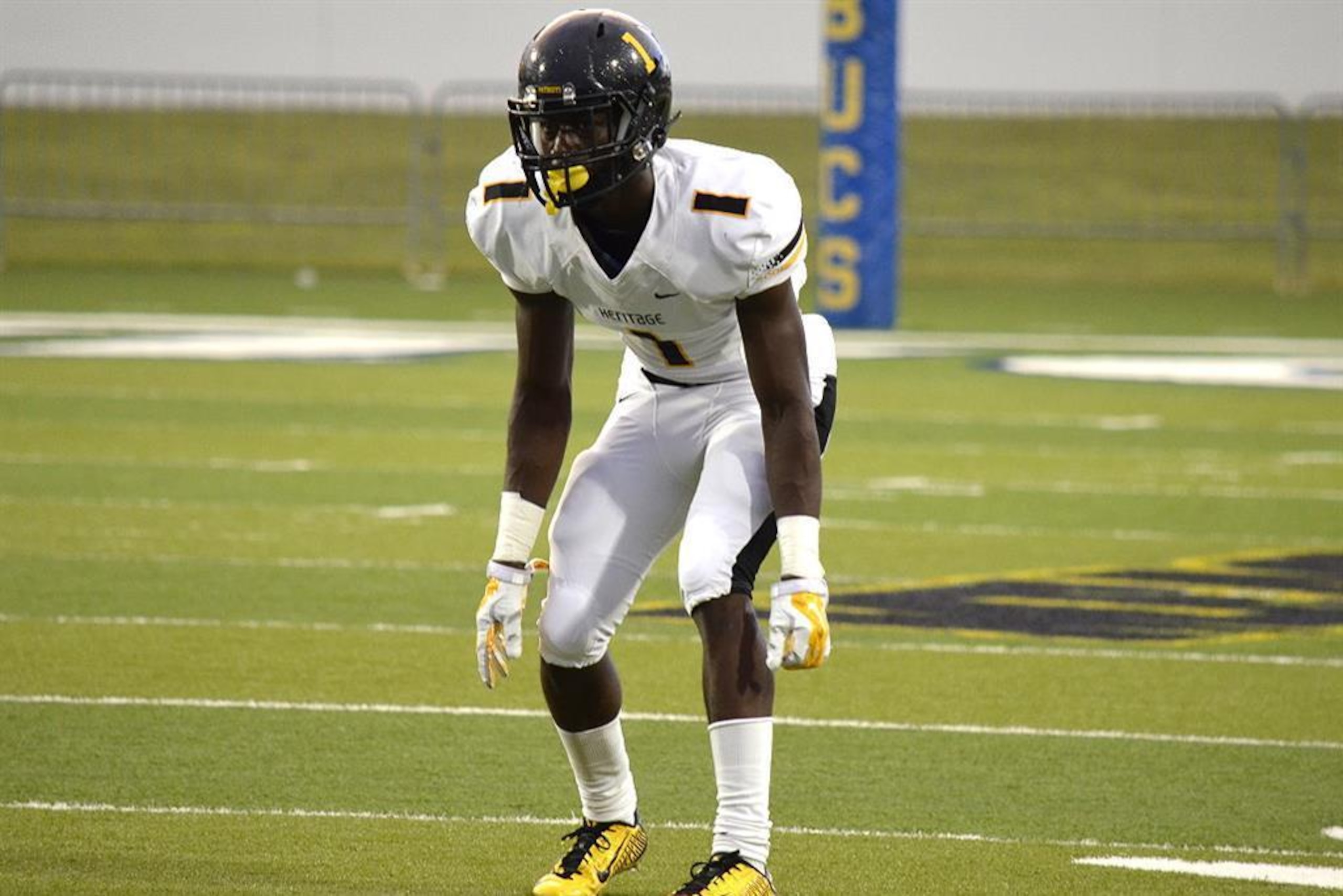 5-star CB Tarvarus McFadden will make his first official visit at Florida State.