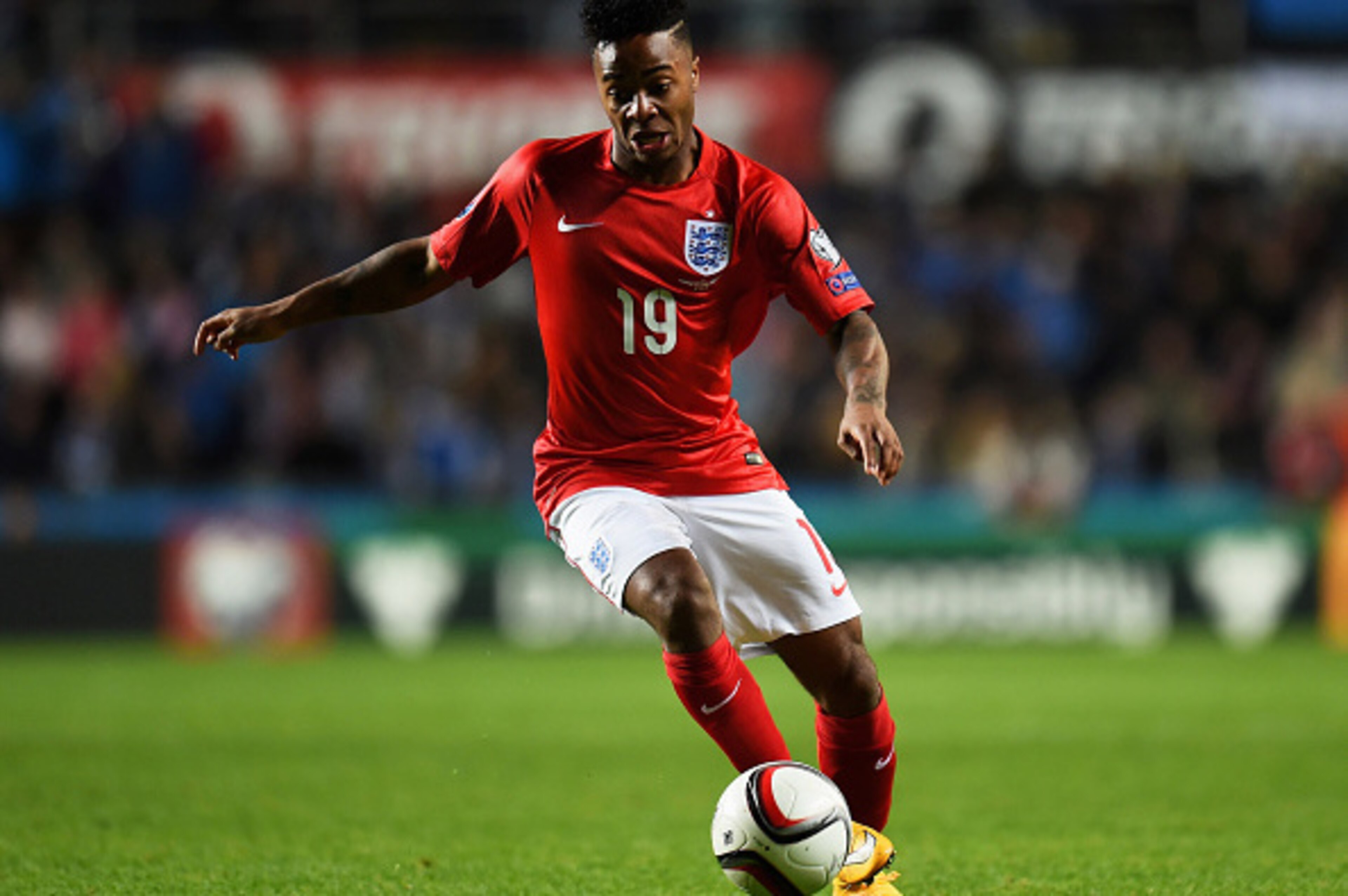 TALLINN, ESTONIA - OCTOBER 12:  Raheem Sterling of England runs with the ball during the EURO 2016 Qualifier match between Estonia and England at A. Le Coq Arena on October 12, 2014 in Tallinn, Estonia.  (Photo by Shaun Botterill/Getty Images)