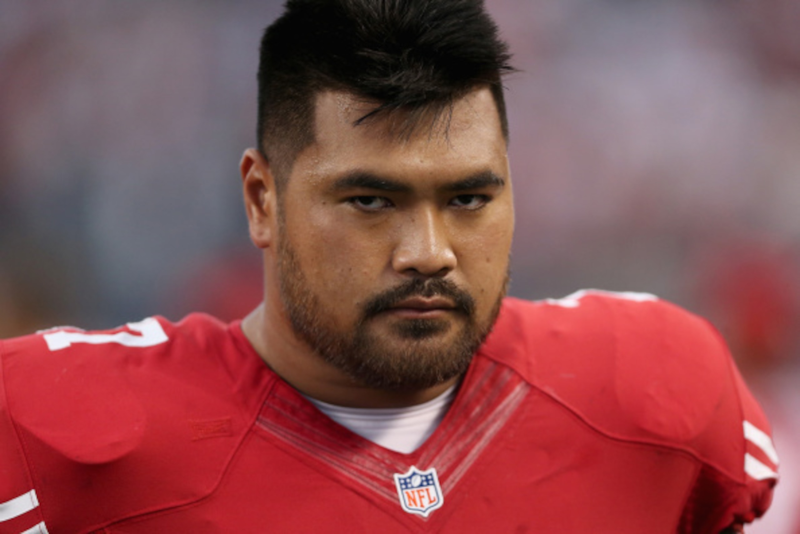 ARLINGTON, TX - SEPTEMBER 07:  Guard Mike Iupati #77 of the San Francisco 49ers  during the NFL game against the Dallas Cowboys at AT&T Stadium on September 7, 2014 in Arlington, Texas. The 49ers defeated the Cowboys 28-17.  (Photo by Christian Petersen/G