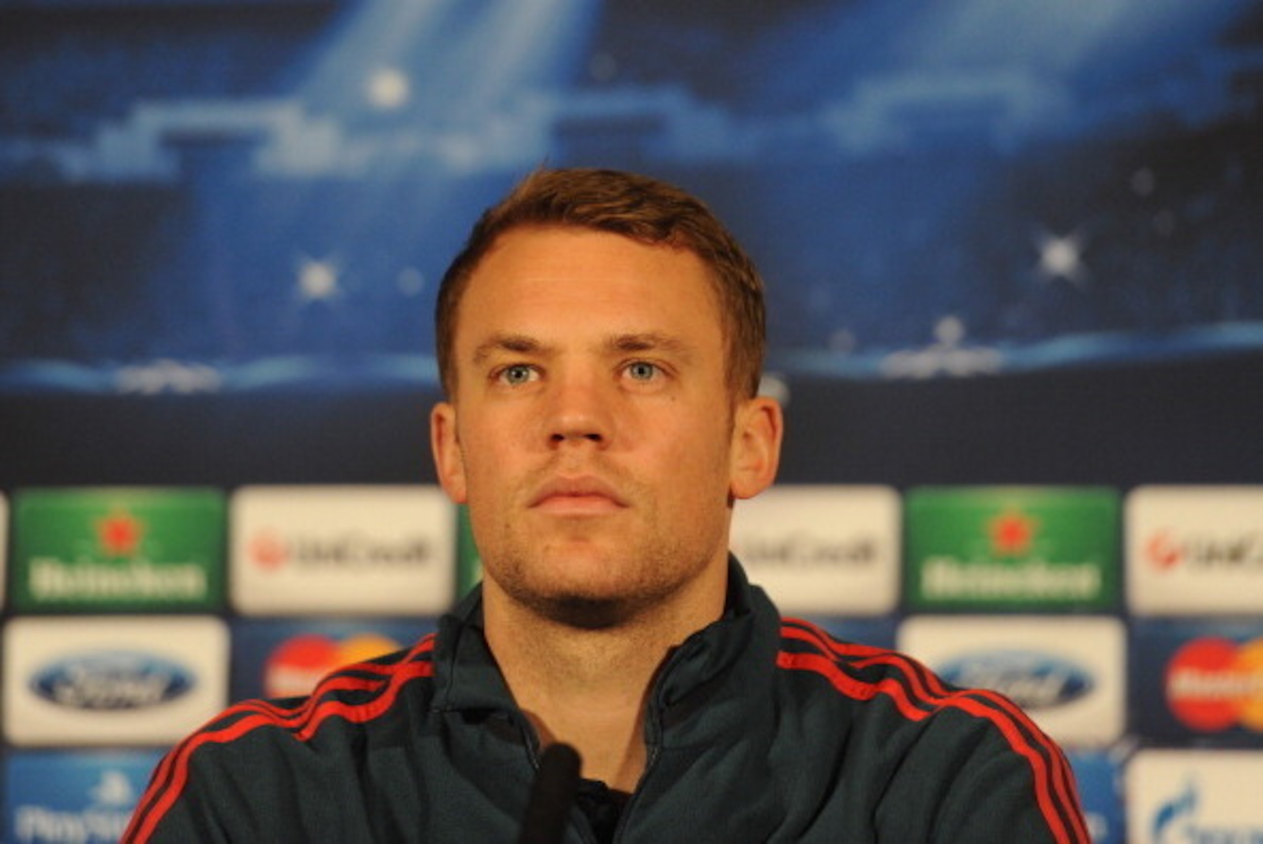 LONDON, ENGLAND - FEBRUARY 18:  Manuel Neuer of FC Bayern Muenchen talks to the media during a press conference at the Landmark Hotel on February 18, 2014 in London, England.  (Photo by Shaun Botterill/Getty Images)