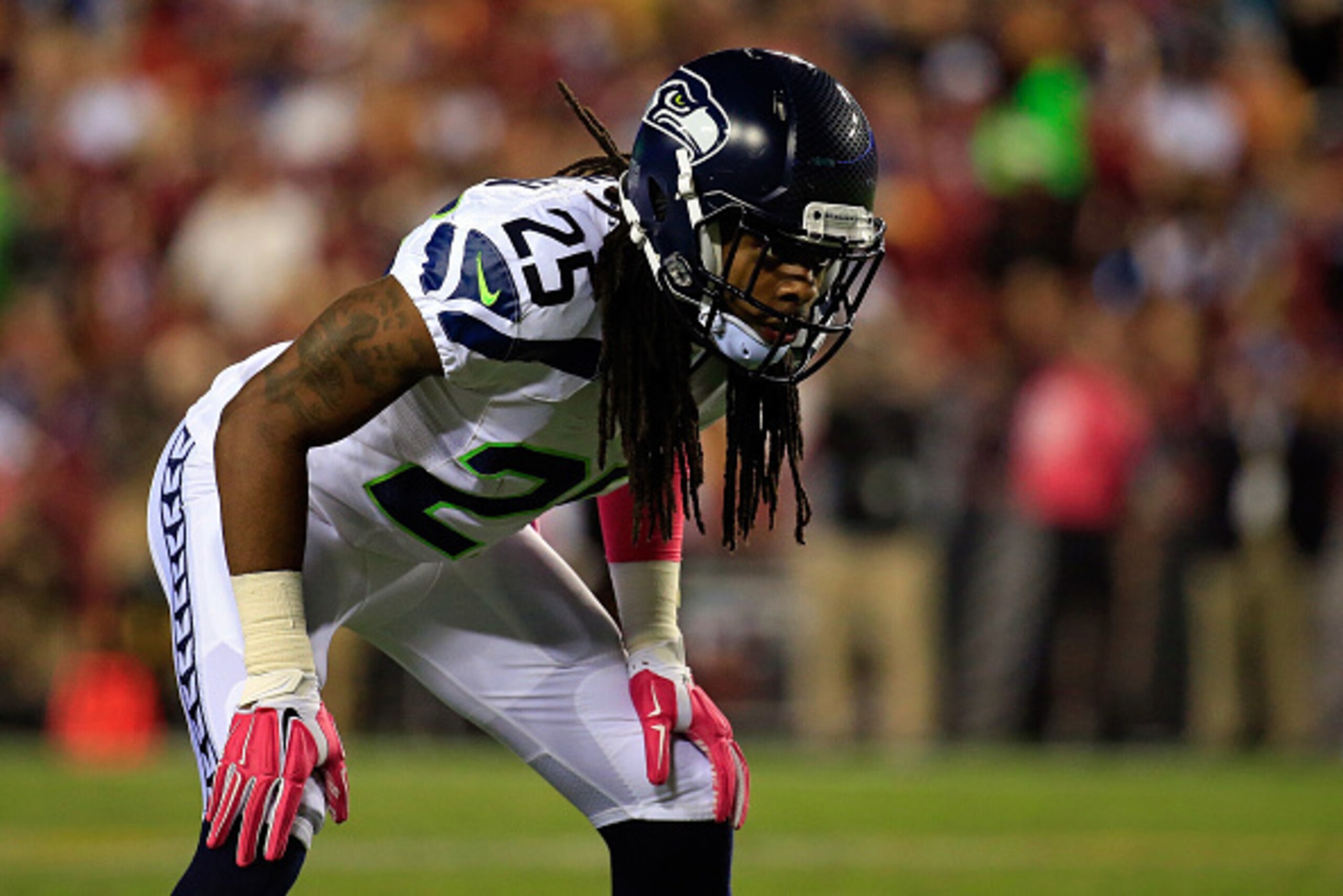 LANDOVER, MD - OCTOBER 06: Richard Sherman #25 of the Seattle Seahawks looks on against Washington Redskins at FedExField on October 6, 2014 in Landover, Maryland.  (Photo by Rob Carr/Getty Images)