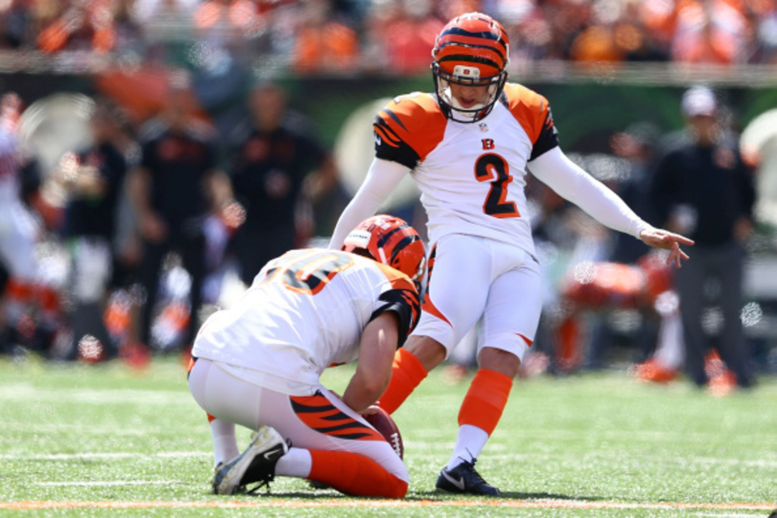 CINCINNATI, OH - SEPTEMBER 14: Mike Nugent #2 of the Cincinnati Bengals kicks a field goal during the first quarter against the Atlanta Falcons at Paul Brown Stadium on September 14, 2014 in Cincinnati, Ohio. (Photo by Andy Lyons/Getty Images) CINCINNATI, OH - SEPTEMBER 14: Mike Nugent #2 of the Cincinnati Bengals kicks a field goal during the first quarter against the Atlanta Falcons at Paul Brown Stadium on September 14, 2014 in Cincinnati, Ohio. (Photo by Andy Lyons/Getty Images)