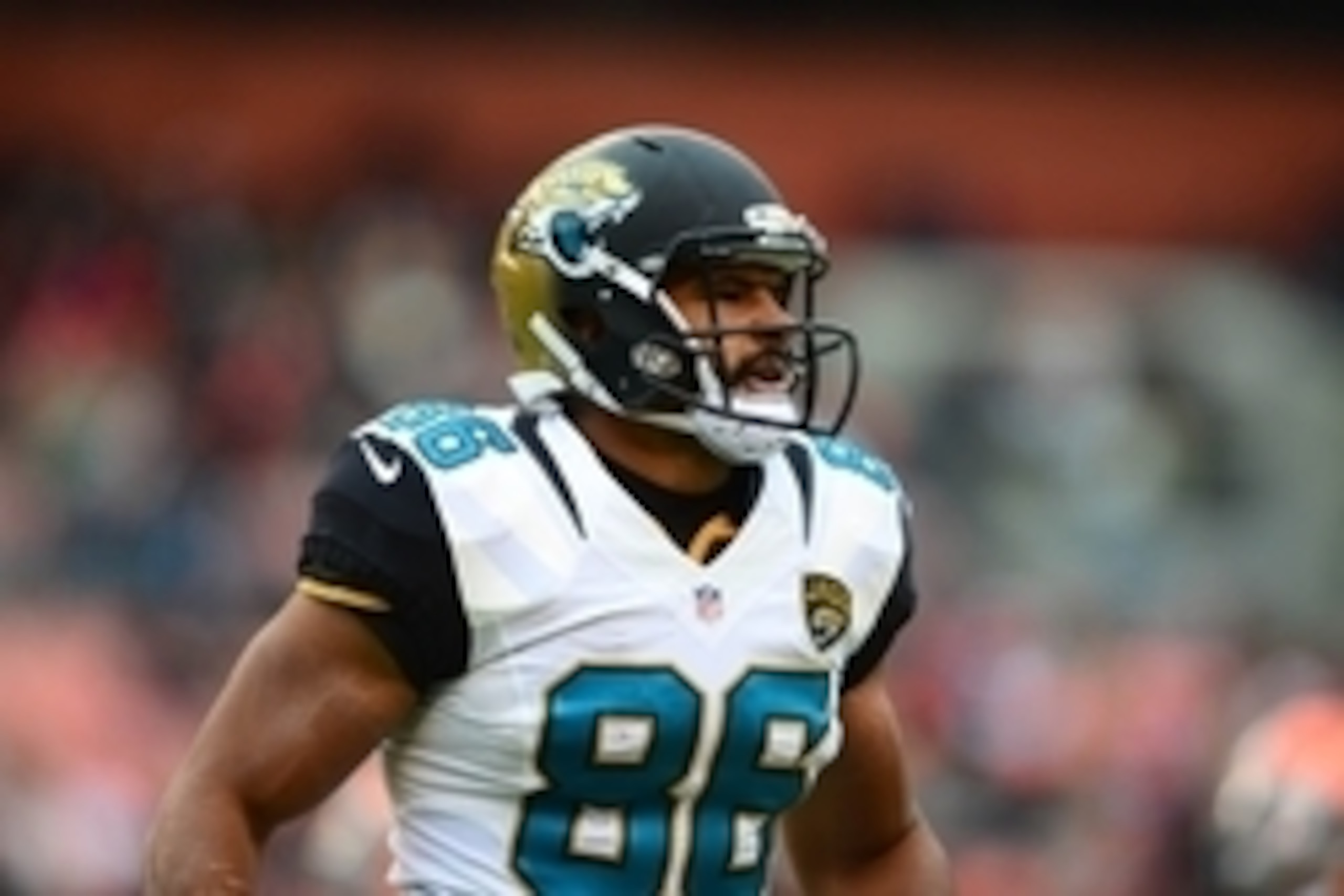 Dec 1, 2013; Cleveland, OH, USA; Jacksonville Jaguars tight end Clay Harbor (86) against the Cleveland Browns at FirstEnergy Stadium. Mandatory Credit: Andrew Weber-USA TODAY Sports Dec 1, 2013; Cleveland, OH, USA; Jacksonville Jaguars tight end Clay Harbor (86) against the Cleveland Browns at FirstEnergy Stadium. Mandatory Credit: Andrew Weber-USA TODAY Sports