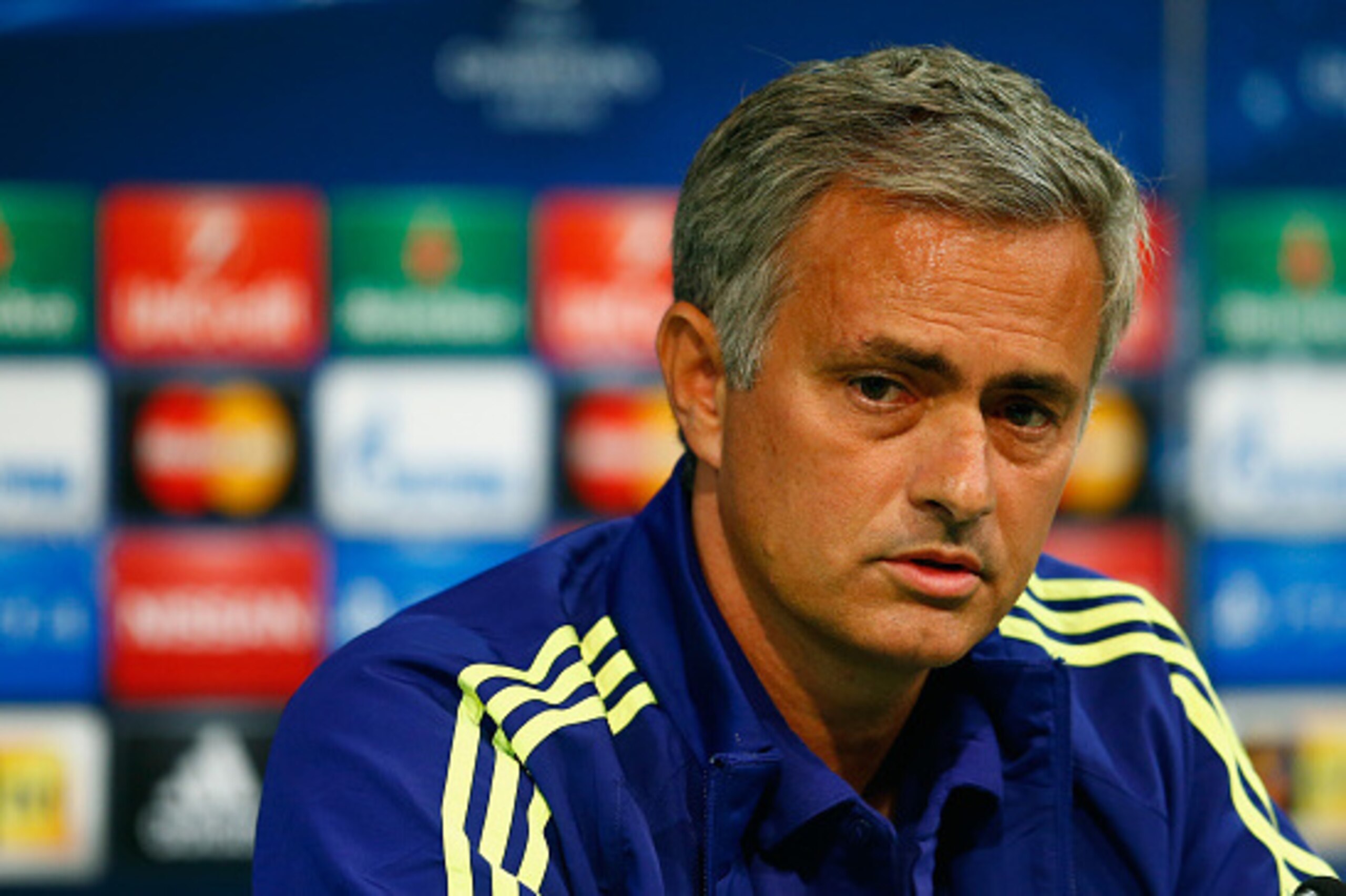 LISBON, PORTUGAL - SEPTEMBER 29:  Jose Mourinho, coach of Chelsea talks to the media during a press conference at Estadio Jose Alvalade on September 29, 2014 in Lisbon, Portugal.  (Photo by Julian Finney/Getty Images)