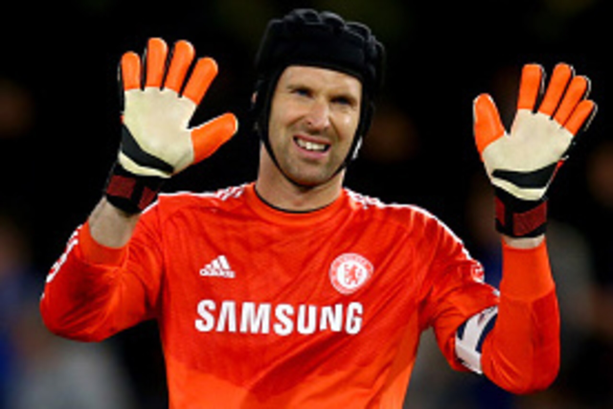 LONDON, ENGLAND - SEPTEMBER 24:  Petr Cech of Chelsea in action during the Captial One Cup Third Round match between Chelsea and Bolton Wanderers at Stamford Bridge on September 24, 2014 in London, England.  (Photo by Richard Heathcote/Getty Images)