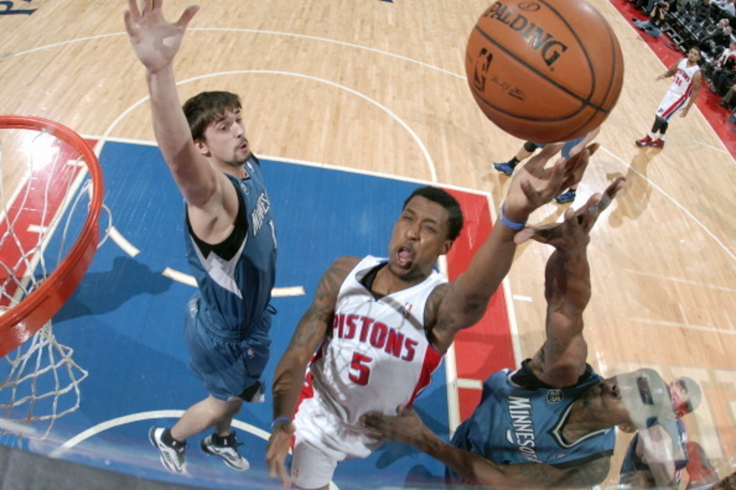 AUBURN HILLS, MI - DECEMBER 10: Kentavious Caldwell-Pope #5 of the Detroit Pistons drives to the basket against Alexey Shved #1 of the Minnesota Timberwolves on December 10, 2013 at The Palace of Auburn Hills in Auburn Hills, Michigan. NOTE TO USER: User AUBURN HILLS, MI - DECEMBER 10: Kentavious Caldwell-Pope #5 of the Detroit Pistons drives to the basket against Alexey Shved #1 of the Minnesota Timberwolves on December 10, 2013 at The Palace of Auburn Hills in Auburn Hills, Michigan. NOTE TO USER: User