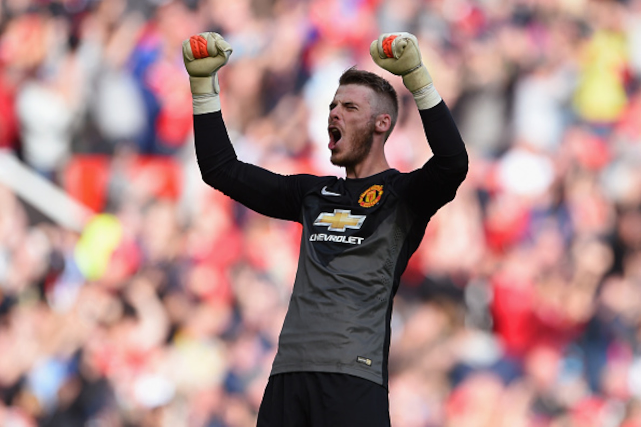 MANCHESTER, ENGLAND - OCTOBER 05: David De Gea of Manchester United celebrates at the end of the Barclays Premier League match between Manchester United and Everton at Old Trafford on October 5, 2014 in Manchester, England. (Photo by Michael Regan/Getty MANCHESTER, ENGLAND - OCTOBER 05: David De Gea of Manchester United celebrates at the end of the Barclays Premier League match between Manchester United and Everton at Old Trafford on October 5, 2014 in Manchester, England. (Photo by Michael Regan/Getty