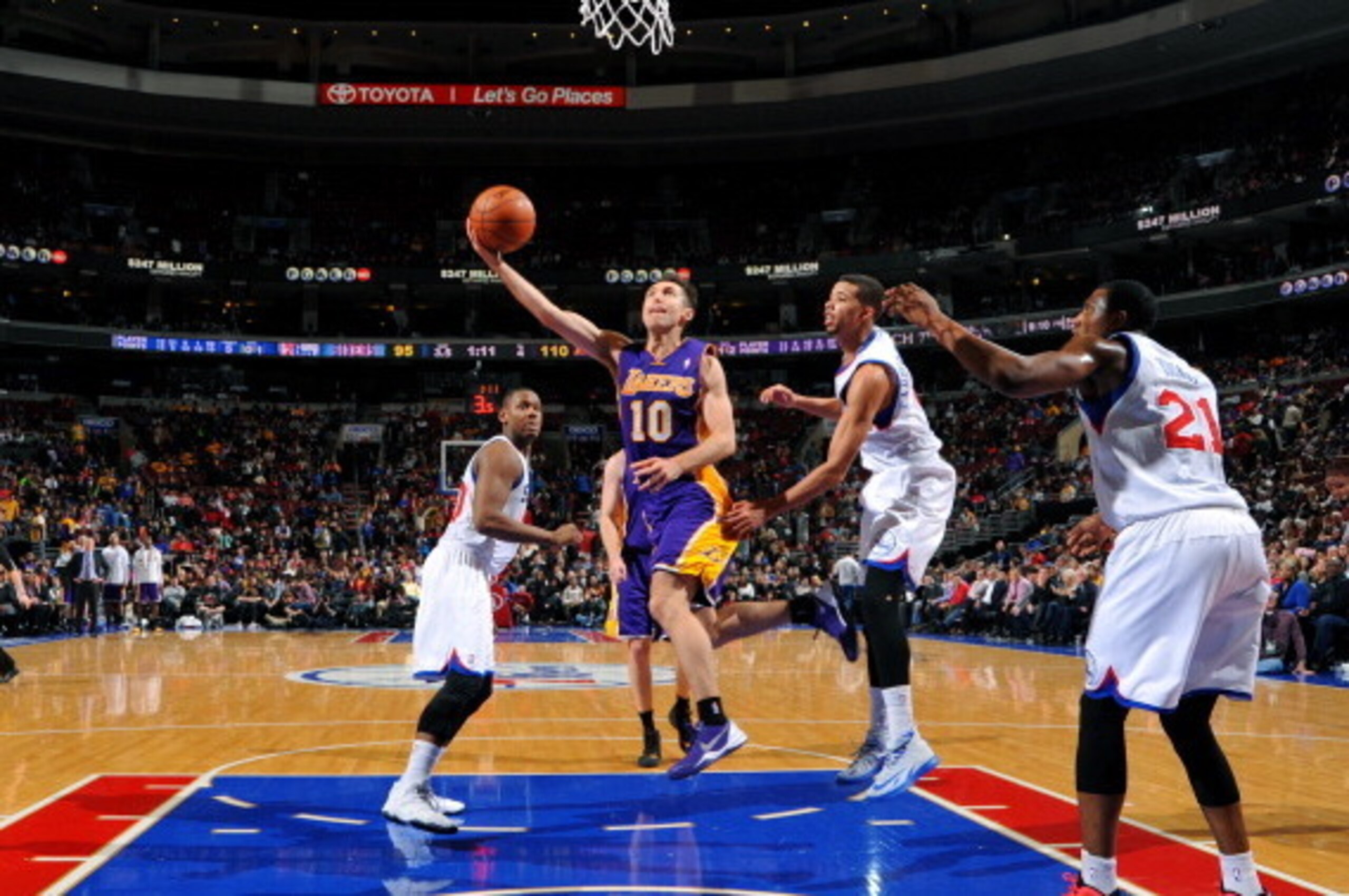 PHILADELPHIA, PA - FEBRUARY 7: Steve Nash #10 of the Los Angeles Lakers shoots against the Philadelphia 76ers at the Wells Fargo Center on February 7, 2014 in Philadelphia, Pennsylvania. NOTE TO USER: User expressly acknowledges and agrees that, by downlo