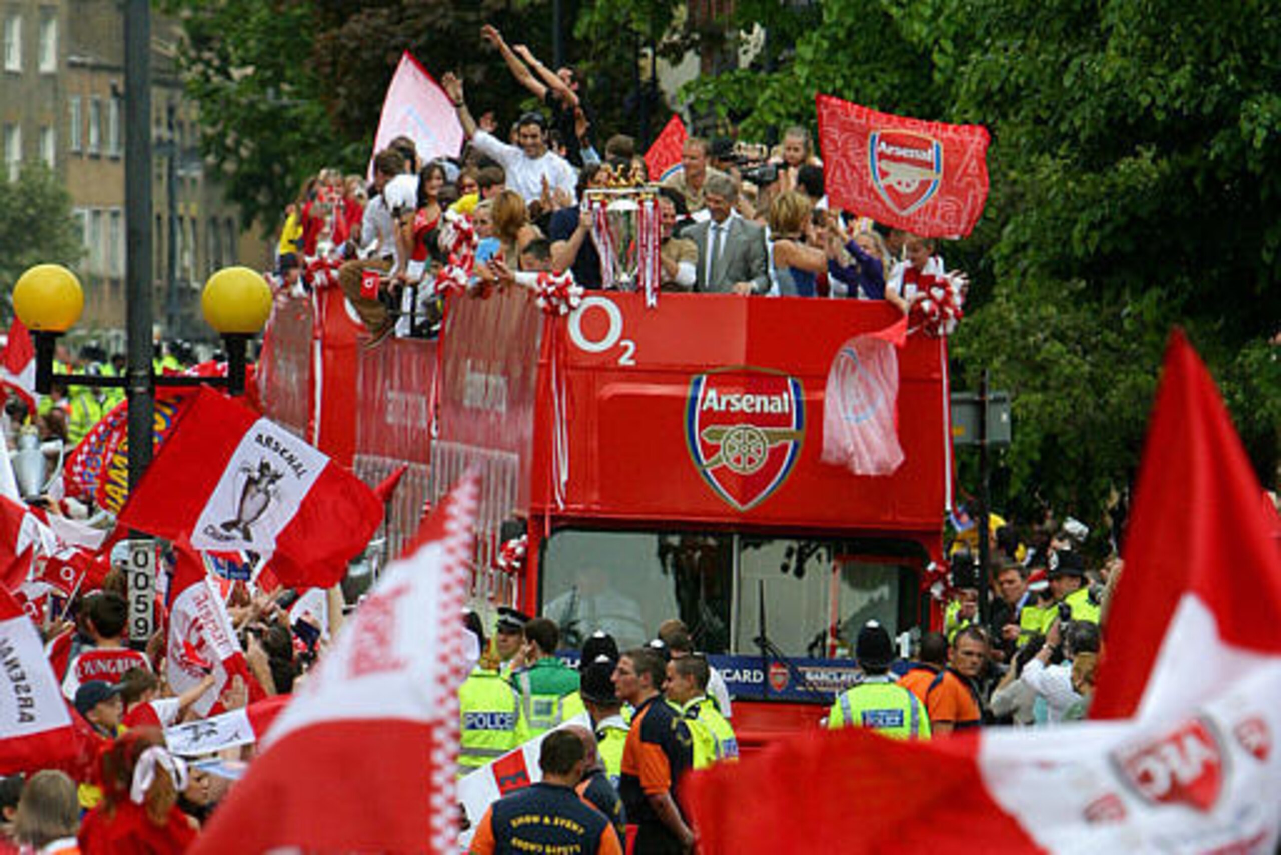 Arsenal last won the Premier League title in 2004.