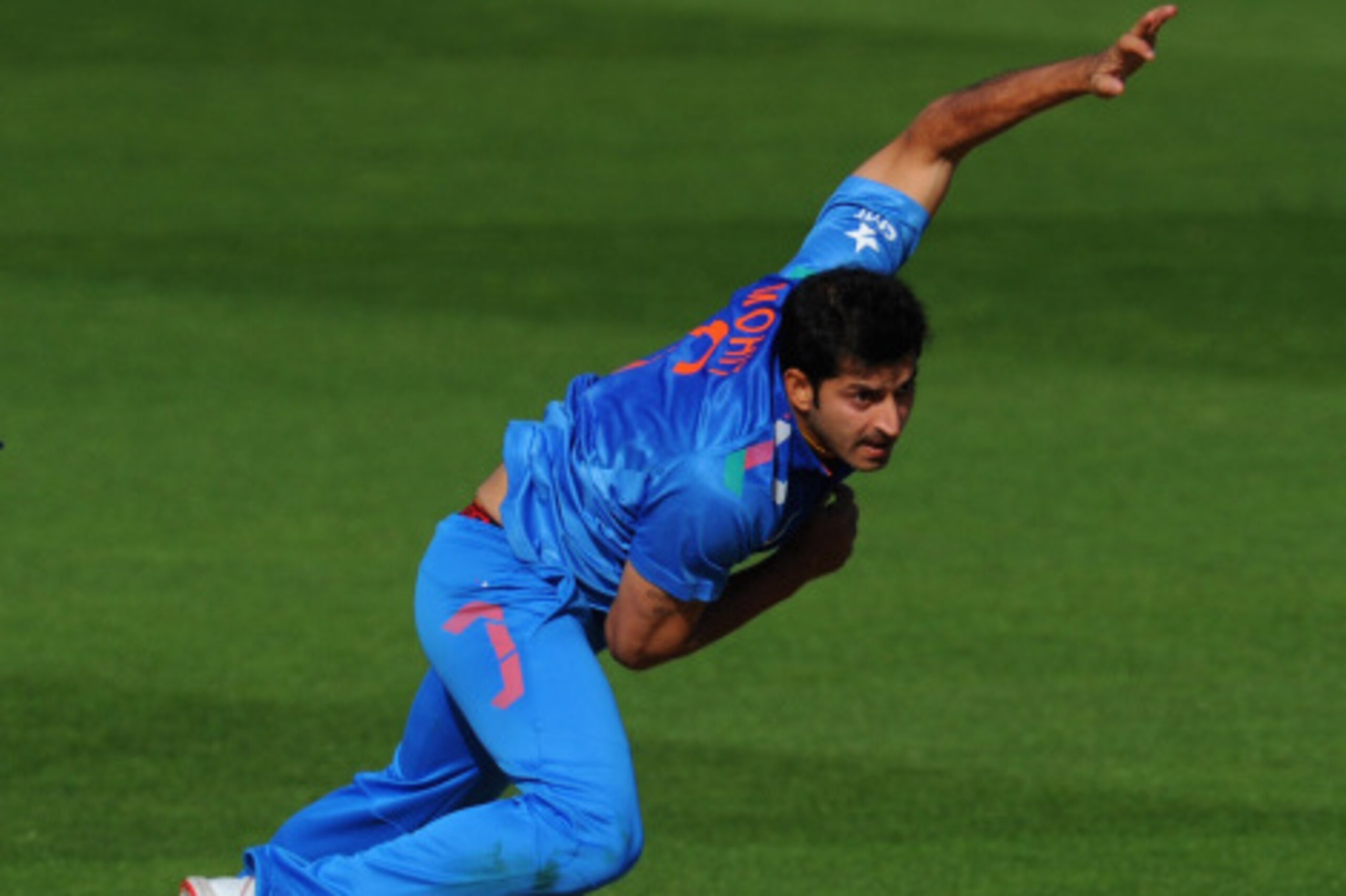 BIRMINGHAM, ENGLAND - SEPTEMBER 07:  India bowler Mohit Sharma in action during the NatWest T20 International between England and India at Edgbaston on September 7, 2014 in Birmingham, England.  (Photo by Stu Forster/Getty Images)