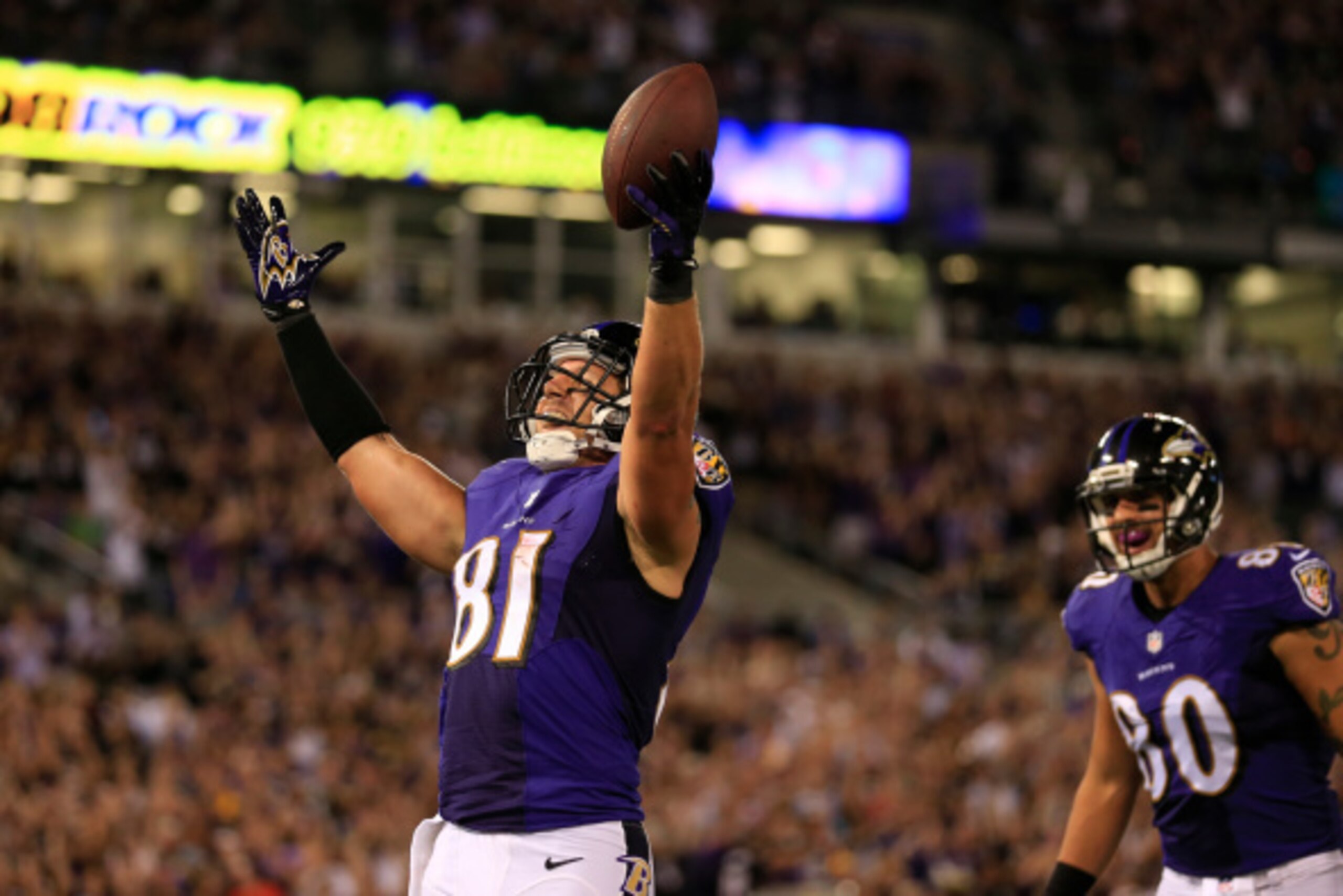 BALTIMORE, MD - SEPTEMBER 11: Tight end Owen Daniels #81 of the Baltimore Ravens celebrates his touchdown during 3rd quarter against the Pittsburgh Steelers at M&T Bank Stadium on September 11, 2014 in Baltimore, Maryland. (Photo by Rob Carr/Getty Images)