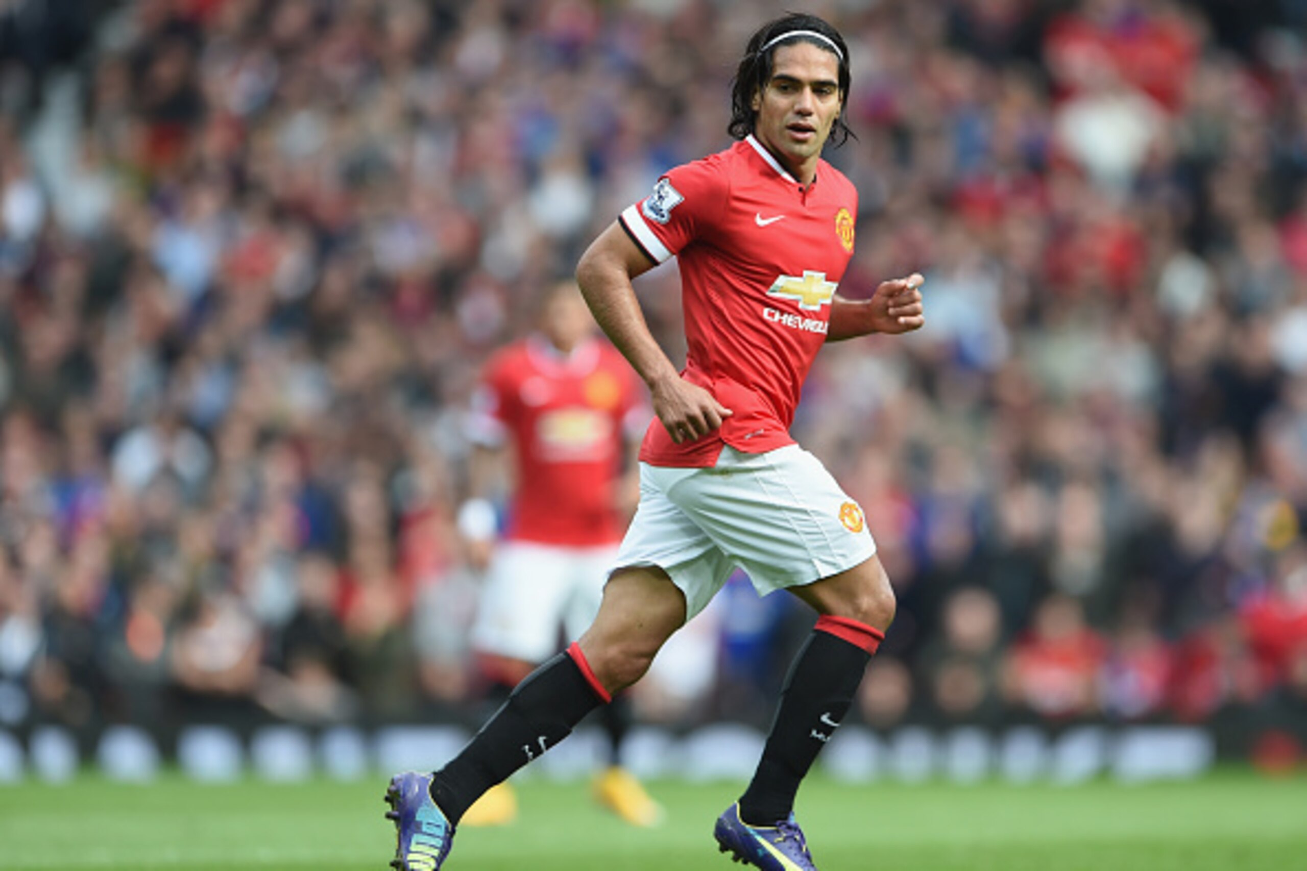 MANCHESTER, ENGLAND - OCTOBER 05: Radamel Falcao of Manchester United in action during the Barclays Premier League match between Manchester United and Everton at Old Trafford on October 5, 2014 in Manchester, England.  (Photo by Michael Regan/Getty Images