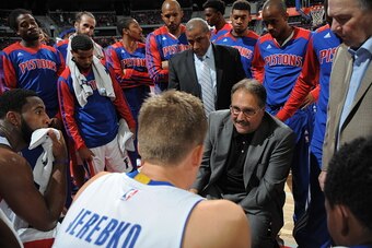 AUBURN HILLS, MI - OCTOBER 7:  Head coach Stan Van Gundy of the Detroit Pistons speaks to his team during the game against the Chicago Bulls on October 7, 2014 at The Palace of Auburn Hills in Auburn Hills, Michigan. NOTE TO USER: User expressly acknowled