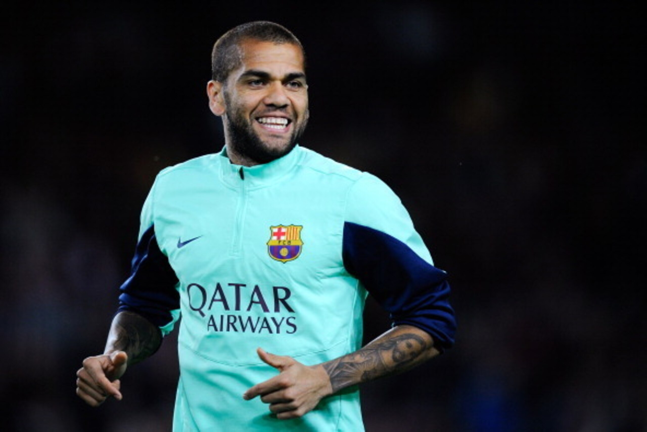 BARCELONA, SPAIN - NOVEMBER 01: Dani Alves of FC Barcelona looks on during the warm up prior to the La Liga match between FC Barcelona and RCD Espanyol at Camp Nou on November 1, 2013 in Barcelona, Spain. (Photo by David Ramos/Getty Images) BARCELONA, SPAIN - NOVEMBER 01: Dani Alves of FC Barcelona looks on during the warm up prior to the La Liga match between FC Barcelona and RCD Espanyol at Camp Nou on November 1, 2013 in Barcelona, Spain. (Photo by David Ramos/Getty Images)