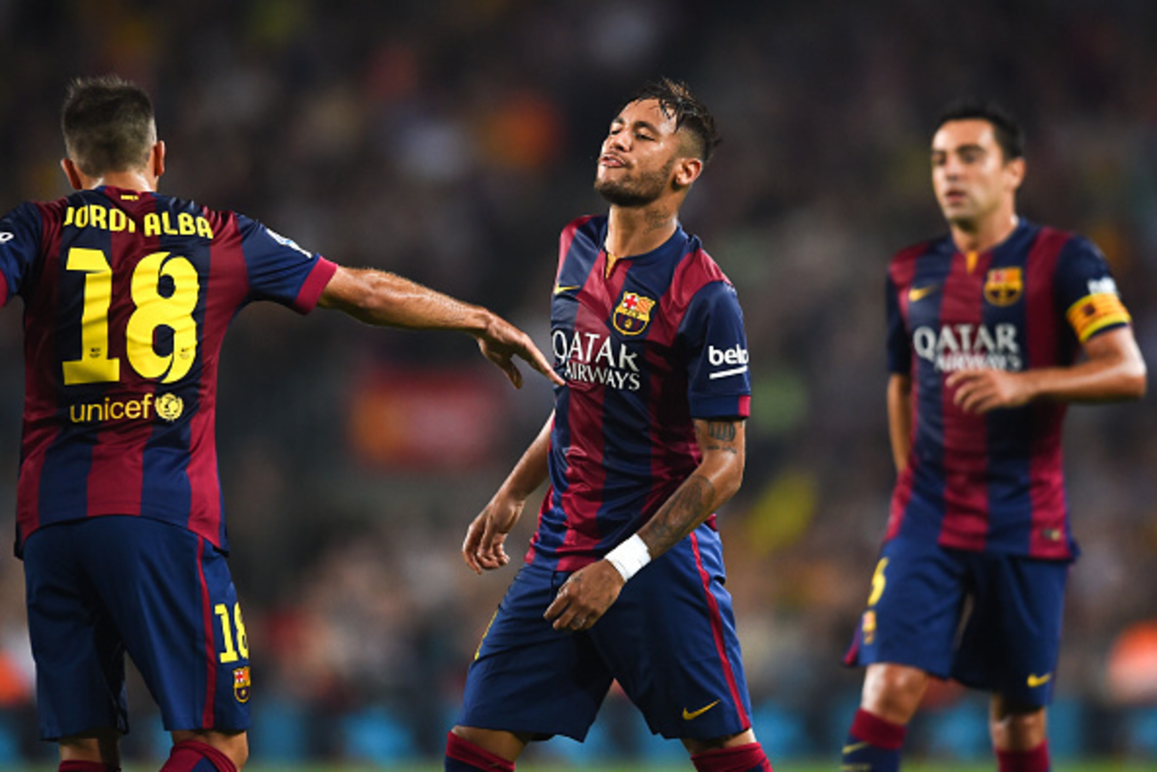 BARCELONA, SPAIN - OCTOBER 18:  Neymar of FC Barcelona argues with Manuel Castellano 'Lillo' of SD Eibar, not in picture during the La Liga match between FC Barcelona and SD Eibar at Camp Nou on October 18, 2014 in Barcelona, Spain.  (Photo by David Ramos