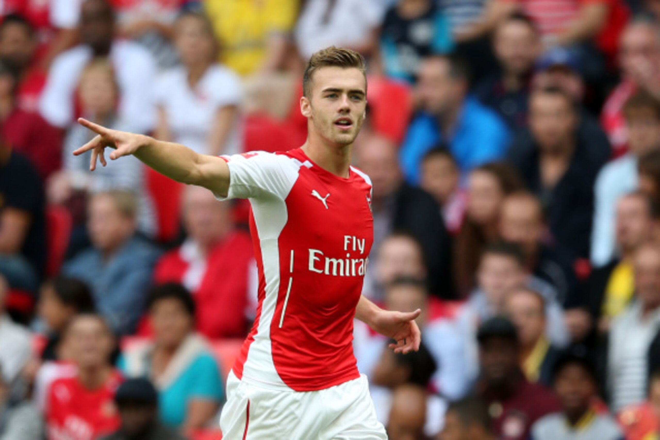 LONDON, ENGLAND - AUGUST 10: Calum Chambers of Arsenal in action during the FA Community Shield match between Manchester City and Arsenal at Wembley Stadium on August 10, 2014 in London, England. (Photo by David Rogers/Getty Images) LONDON, ENGLAND - AUGUST 10: Calum Chambers of Arsenal in action during the FA Community Shield match between Manchester City and Arsenal at Wembley Stadium on August 10, 2014 in London, England. (Photo by David Rogers/Getty Images)