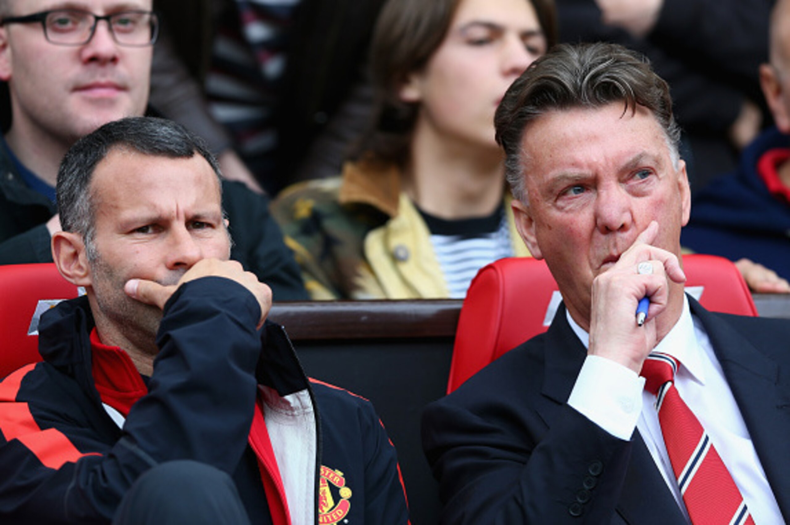 MANCHESTER, ENGLAND - OCTOBER 05:  Manchester United Manager Louis van Gaal (R) chats to Assistant Ryan Giggs prior to the Barclays Premier League match between Manchester United and Everton at Old Trafford on October 5, 2014 in Manchester, England.  (Pho
