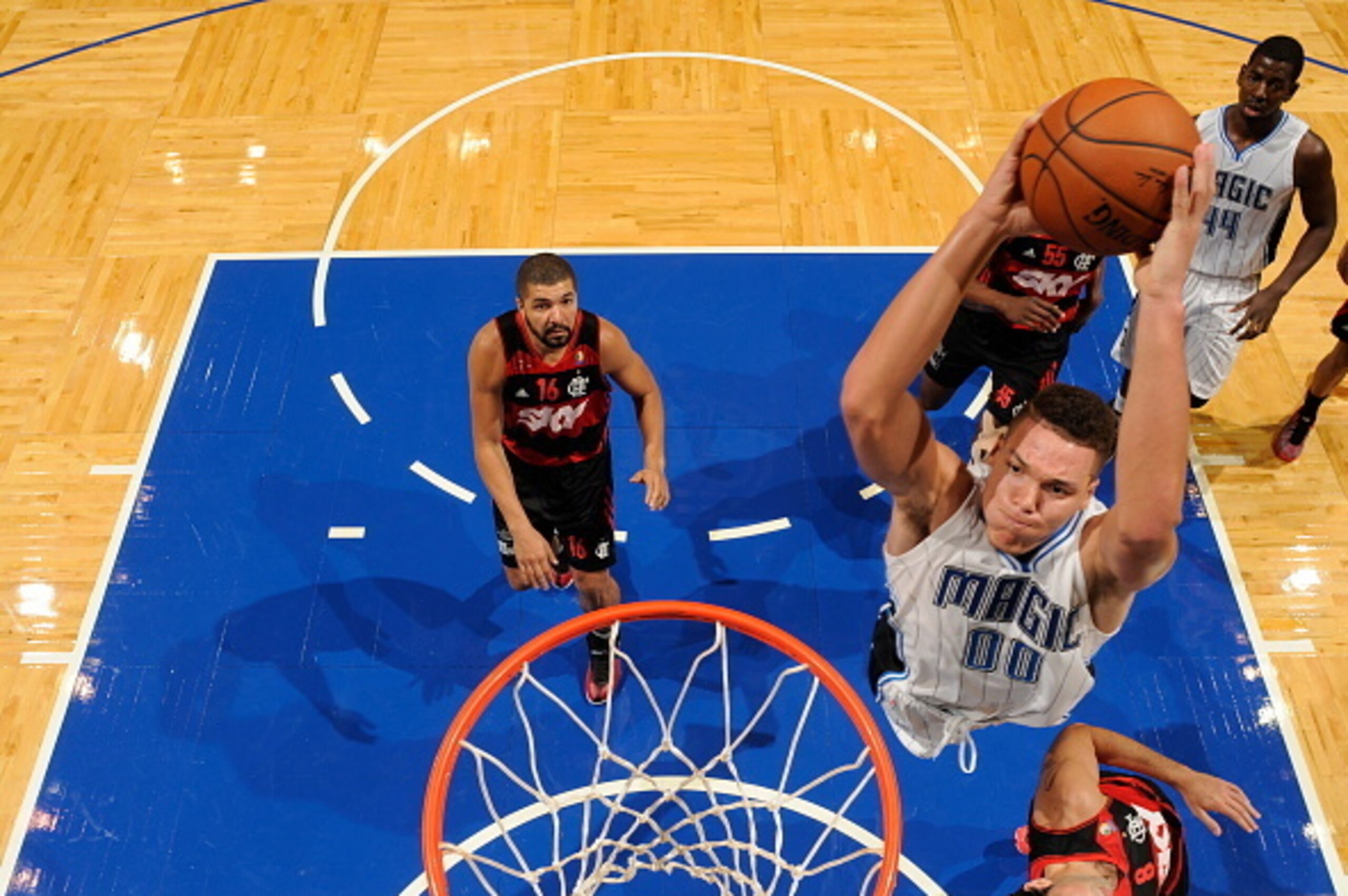 ORLANDO, FL - OCTOBER 15: Aaron Gordon #00 of the Orlando Magic goes up for a dunk against Flamengo Brazil on October 15, 2014 at Amway Center in Orlando, Florida. NOTE TO USER: User expressly acknowledges and agrees that, by downloading and or using thi ORLANDO, FL - OCTOBER 15: Aaron Gordon #00 of the Orlando Magic goes up for a dunk against Flamengo Brazil on October 15, 2014 at Amway Center in Orlando, Florida. NOTE TO USER: User expressly acknowledges and agrees that, by downloading and or using thi