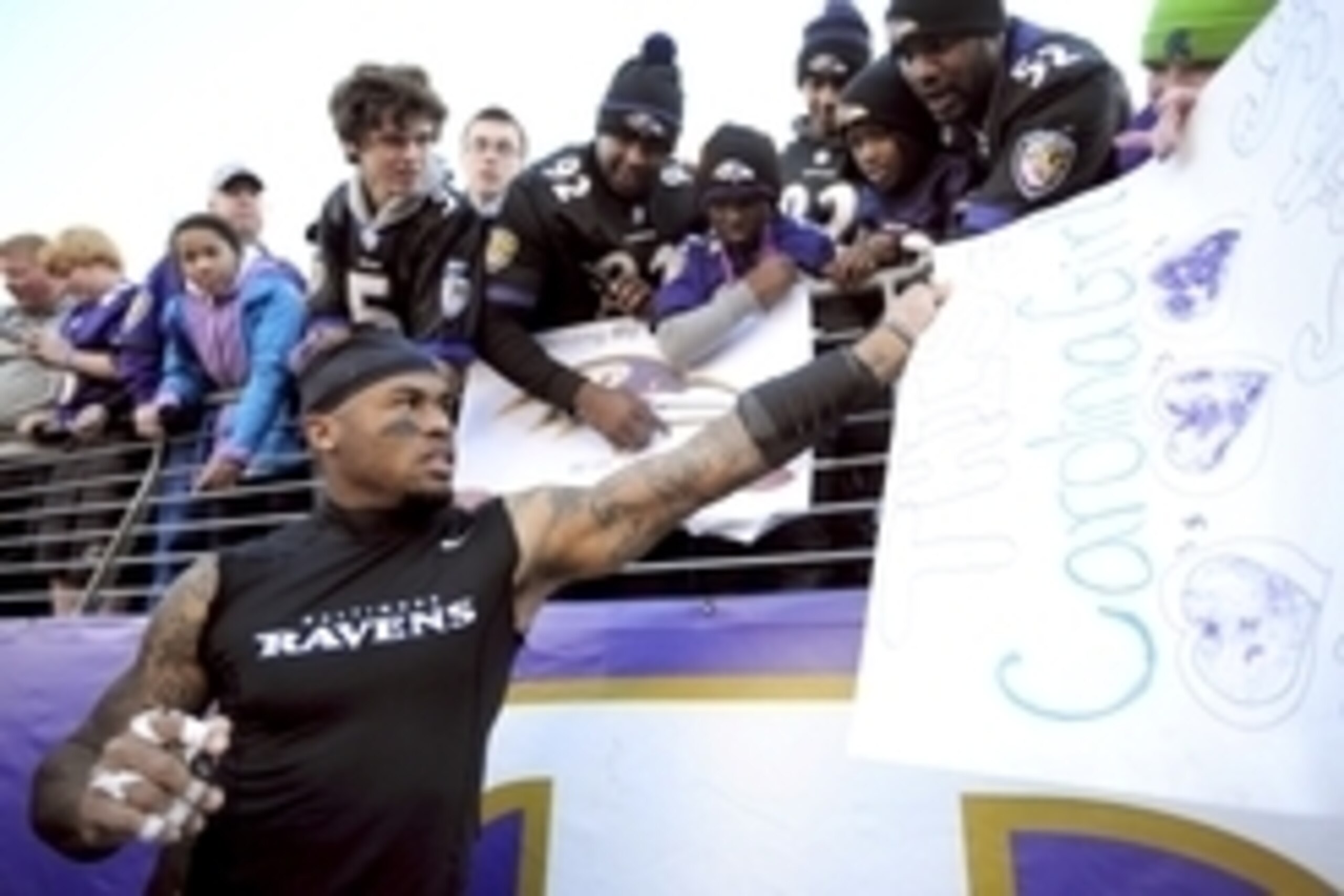 Oct 19, 2014; Baltimore, MD, USA; Baltimore Ravens wide receiver Steve Smith, Sr. (89) signs autographs for fans after beating the Atlanta Falcons 29-7 at M&T Bank Stadium. Mandatory Credit: Evan Habeeb-USA TODAY Sports