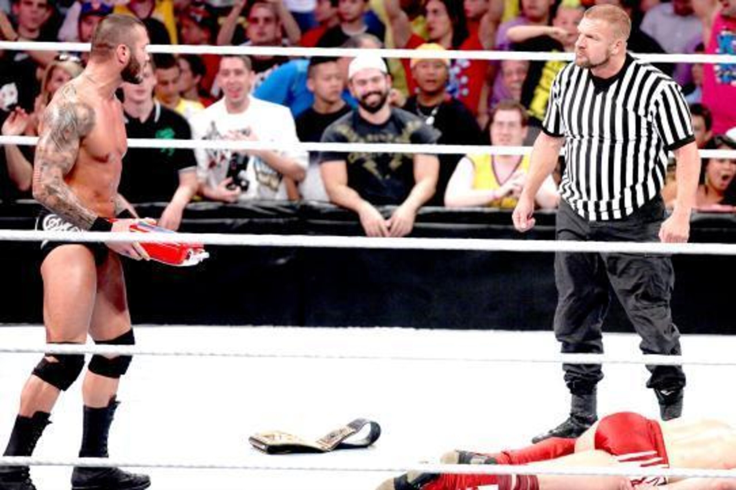 Orton cashes in at SummerSlam