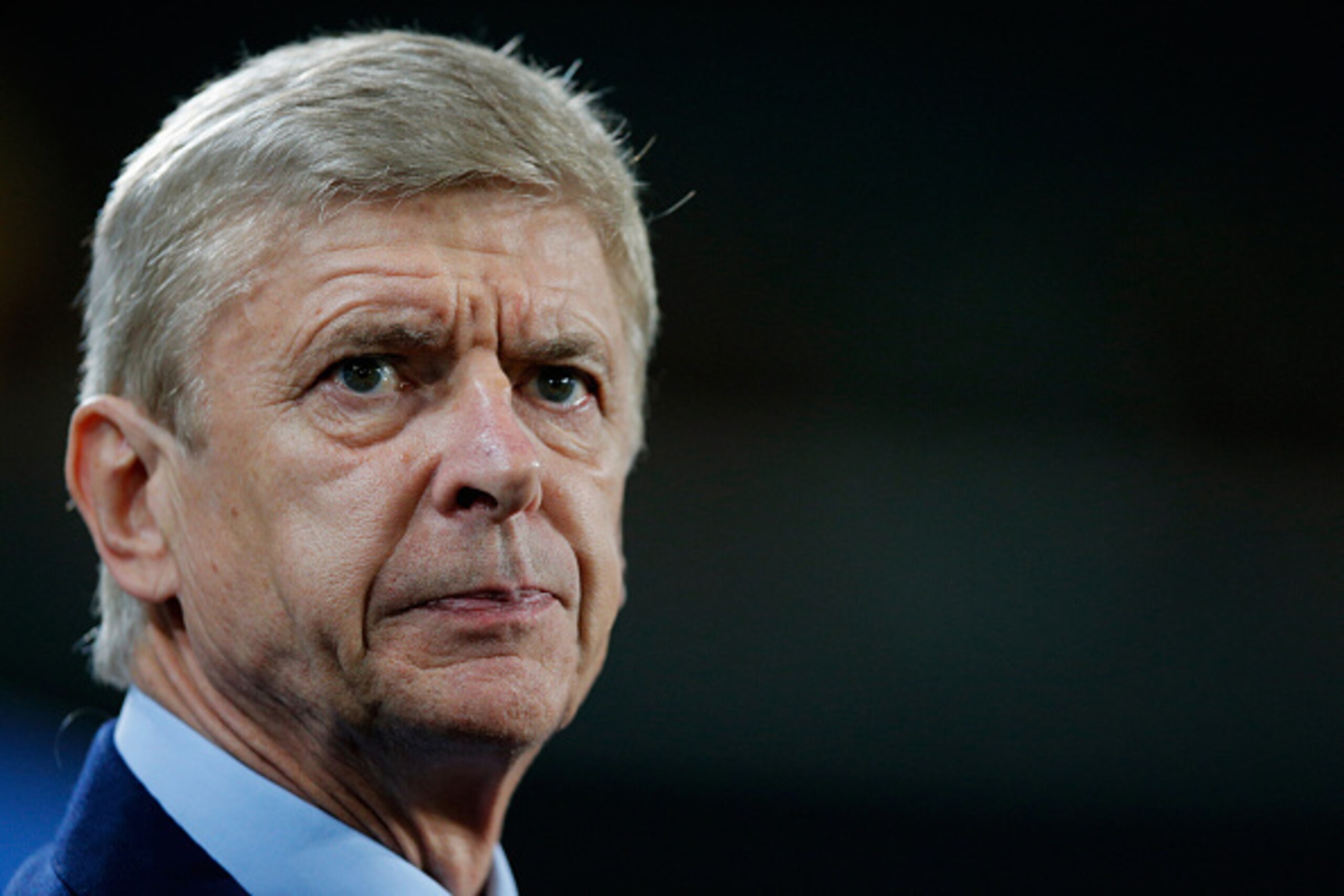 BRUSSELS, BELGIUM - OCTOBER 22:  Arsene Wenger, manager of Arsenal looks on prior to the UEFA Champions League Group D match between RSC Anderlecht and Arsenal at Constant Vanden Stock Stadium on October 22, 2014 in Brussels, Belgium.  (Photo by Dean Mouh