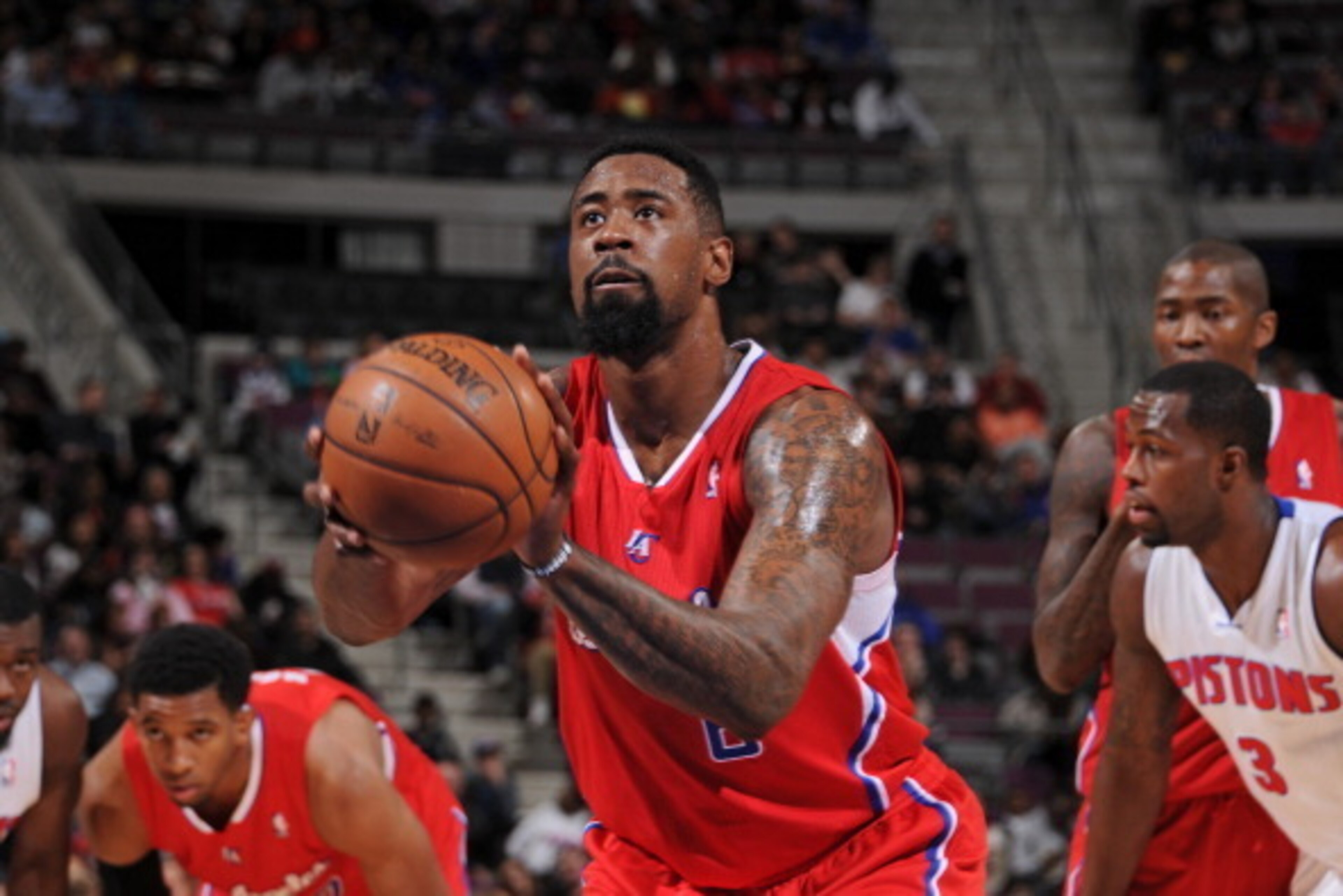 AUBURN HILLS, MI - JANUARY 20:  DeAndre Jordan #6 of the Los Angeles Clippers takes a free throw against the Detroit Pistons on January 20, 2014 at The Palace of Auburn Hills in Auburn Hills, Michigan. NOTE TO USER: User expressly acknowledges and agrees 