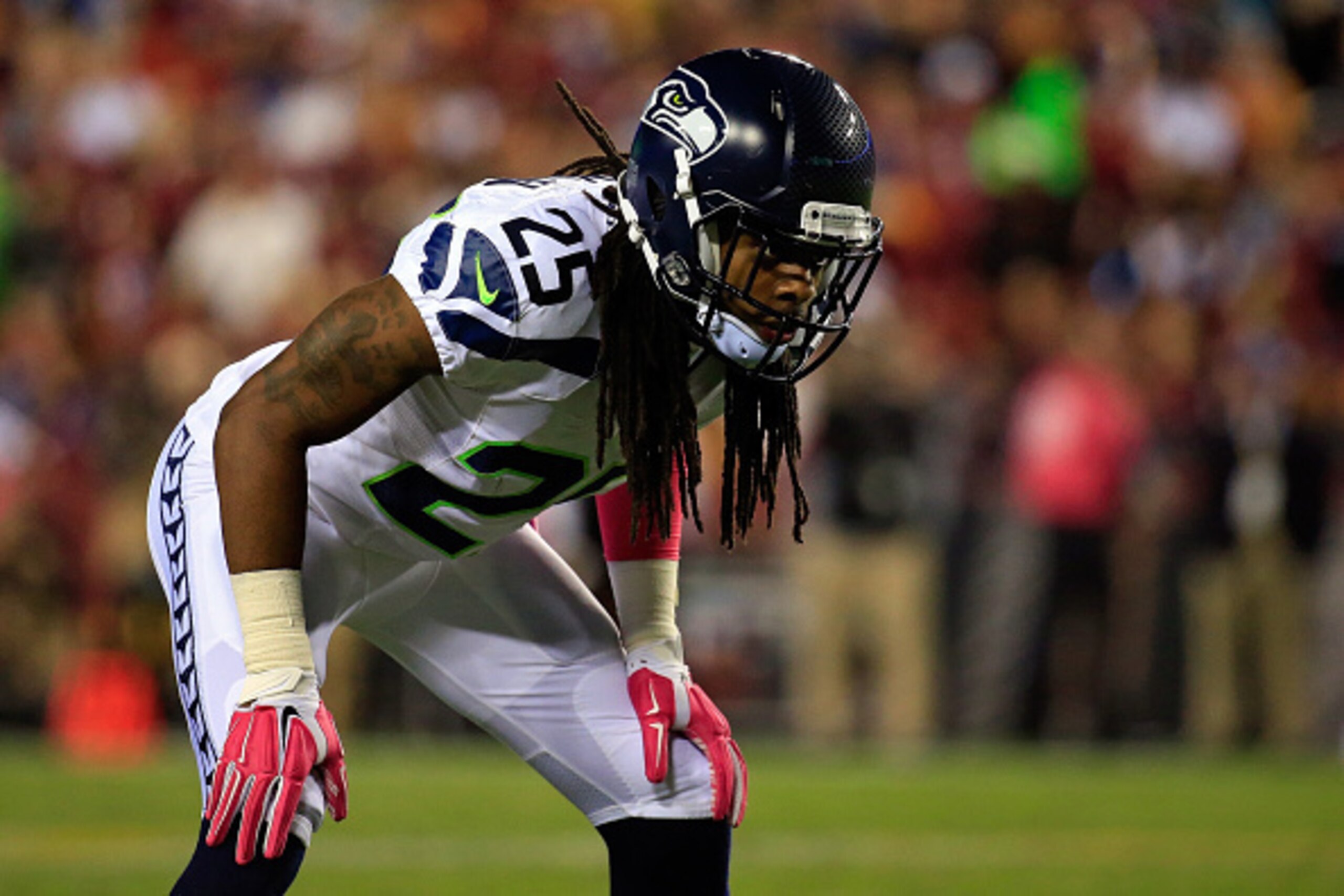 LANDOVER, MD - OCTOBER 06: Richard Sherman #25 of the Seattle Seahawks looks on against Washington Redskins at FedExField on October 6, 2014 in Landover, Maryland.  (Photo by Rob Carr/Getty Images)