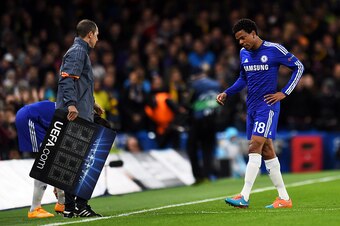 LONDON, ENGLAND - OCTOBER 21:  Loic Remy of Chelsea leaves the pitch injured after scoring his team's opening goal during the UEFA Champions League Group G match between Chelsea FC and NK Maribor at Stamford Bridge on October 21, 2014 in London, United Ki