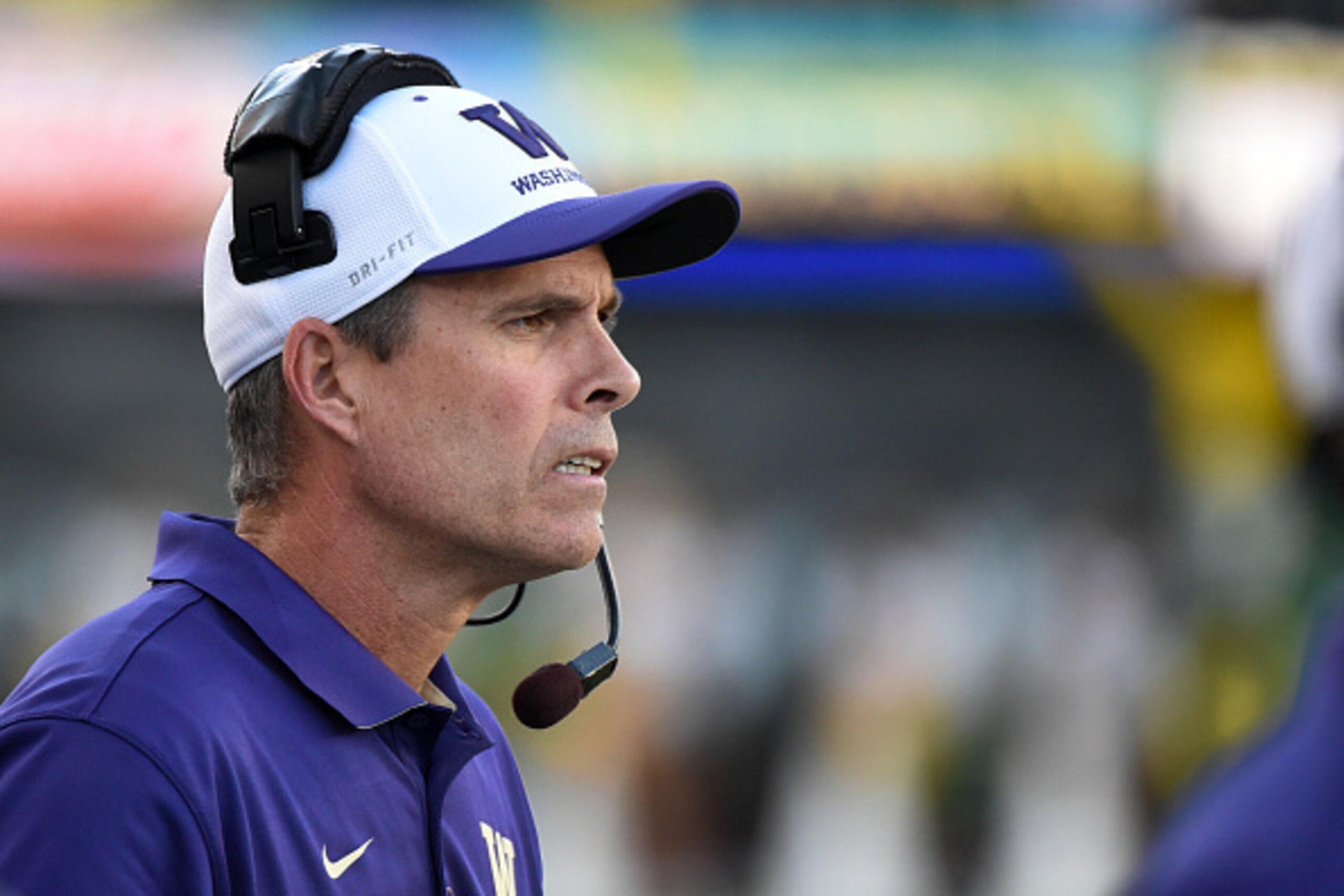 EUGENE,OR - OCTOBER 18: Head coach Chris Petersen of the Washington Huskies looks on from the sidelines  during the second quarter of the game against the Oregon Ducks at Autzen Stadium on October 18, 2014 in Eugene, Oregon. (Photo by Steve Dykes/Getty Im