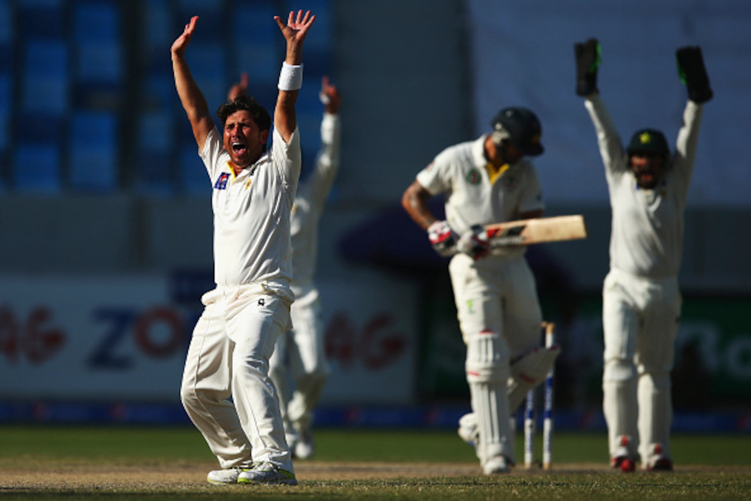 DUBAI, UNITED ARAB EMIRATES - OCTOBER 26:  Yasir Shah of Pakistan appeals for the wicket of Mitchell Johnson of Australia during Day Five of the First Test between Pakistan and Australia at Dubai International Stadium on October 26, 2014 in Dubai, United 