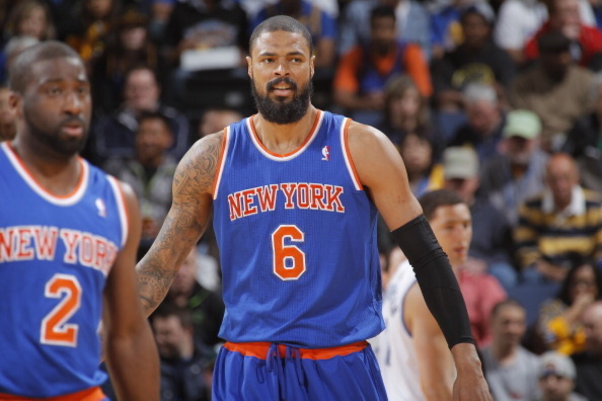 OAKLAND, CA - MARCH 30: Tyson Chandler #6 of the New York Knicks in a game against the Golden State Warriors on March 30, 2014 at Oracle Arena in Oakland, California. NOTE TO USER: User expressly acknowledges and agrees that, by downloading and or using t OAKLAND, CA - MARCH 30: Tyson Chandler #6 of the New York Knicks in a game against the Golden State Warriors on March 30, 2014 at Oracle Arena in Oakland, California. NOTE TO USER: User expressly acknowledges and agrees that, by downloading and or using t