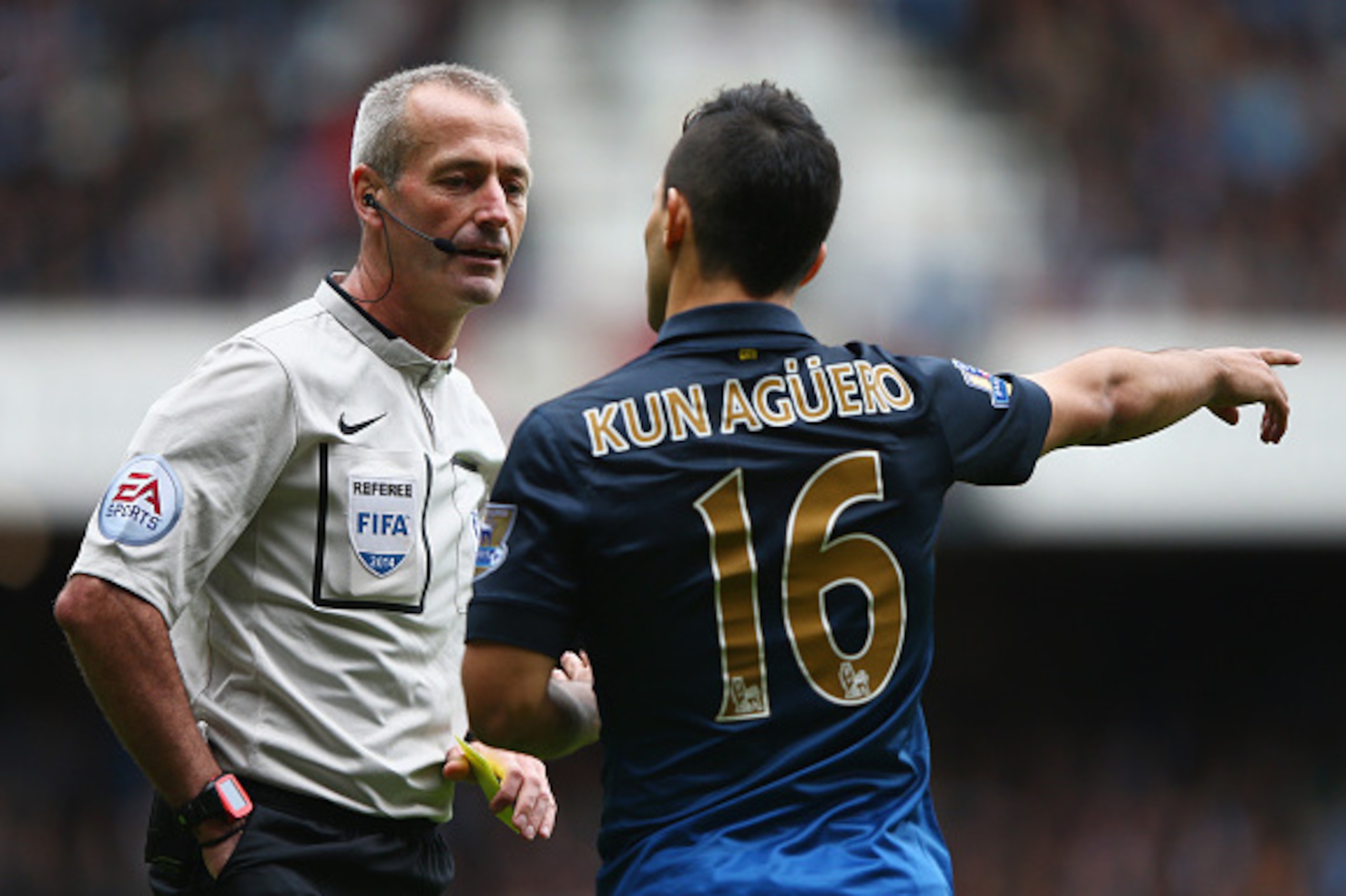 LONDON, ENGLAND - OCTOBER 25: Referee Martin Atkinson talks to Sergio Aguero of Manchester City during the Barclays Premier League match between West Ham United and Manchester City at Boleyn Ground on October 25, 2014 in London, England. (Photo by Ian W LONDON, ENGLAND - OCTOBER 25: Referee Martin Atkinson talks to Sergio Aguero of Manchester City during the Barclays Premier League match between West Ham United and Manchester City at Boleyn Ground on October 25, 2014 in London, England. (Photo by Ian W