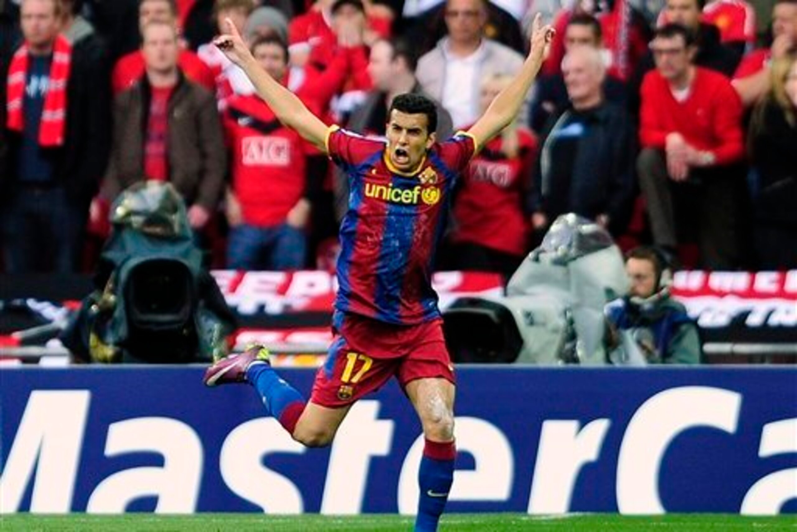 Pedro celebrates his goal in the 2011 Champions League final.
