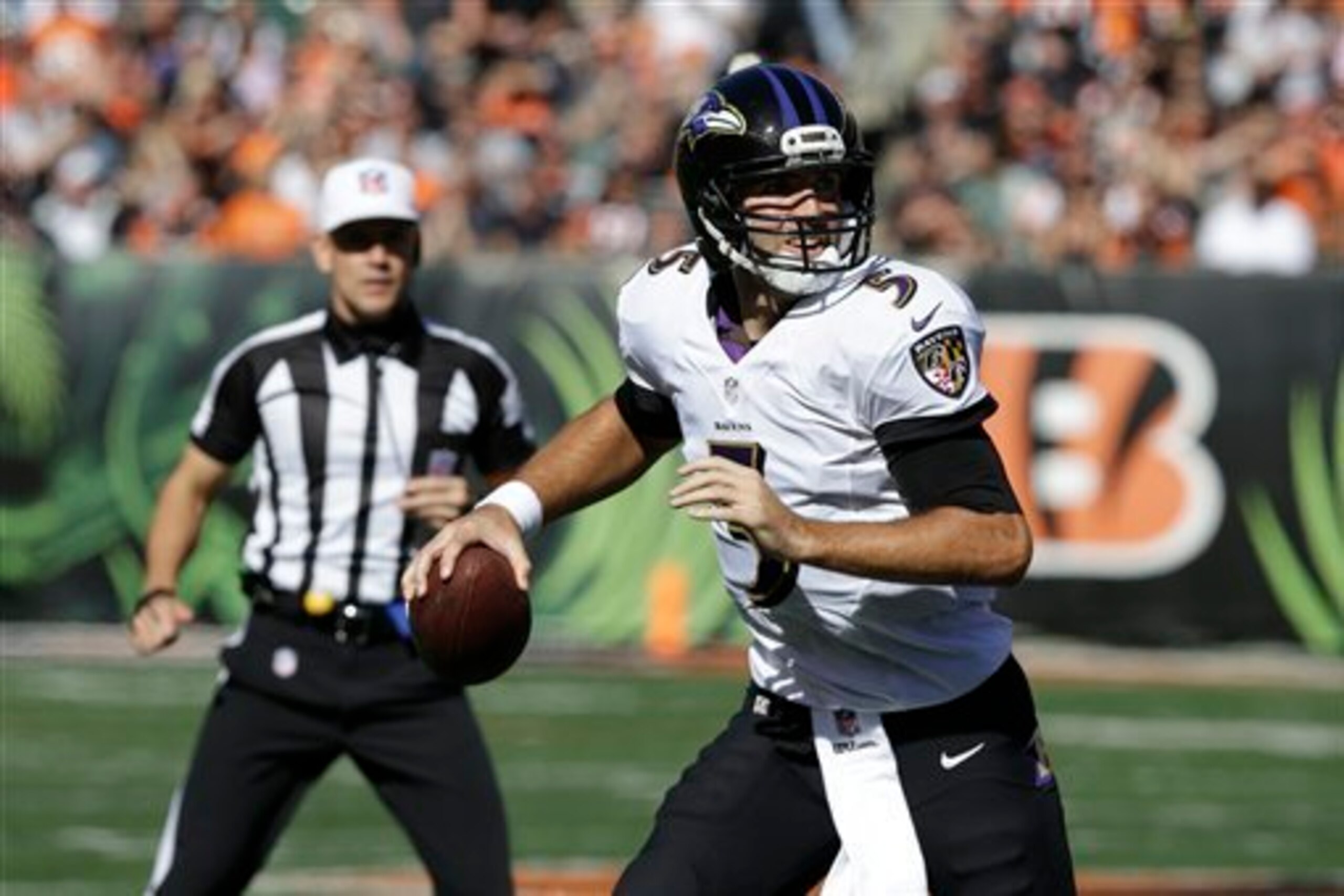 Ravens quarterback Joe Flacco threw two interceptions on back-to-back possessions.