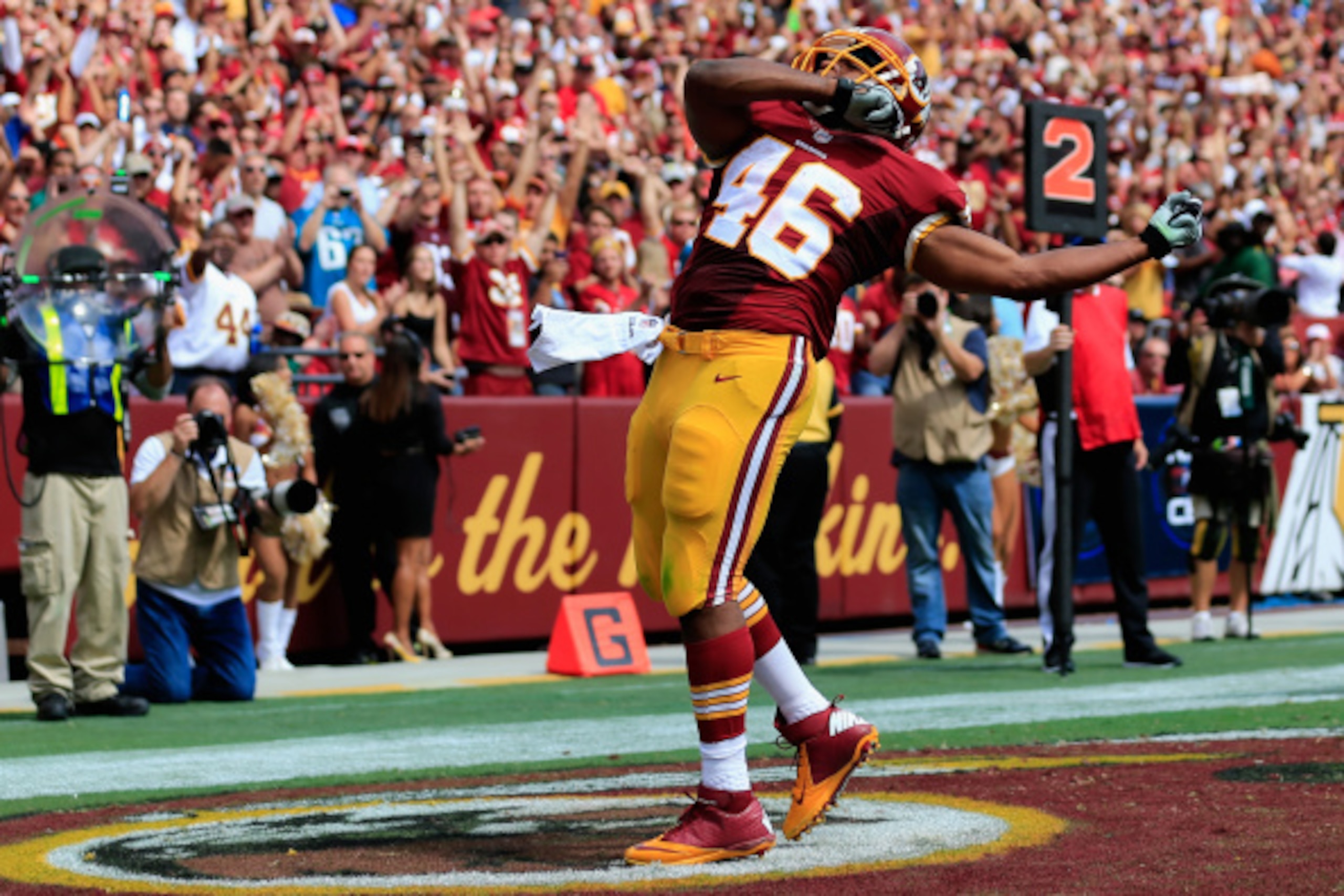 LANDOVER, MD - SEPTEMBER 14:  Running back Alfred Morris #46 of the Washington Redskins celebreates after scoring a touchdown during a game against the Jacksonville Jaguars at FedExField on September 14, 2014 in Landover, Maryland.  (Photo by Rob Carr/Get