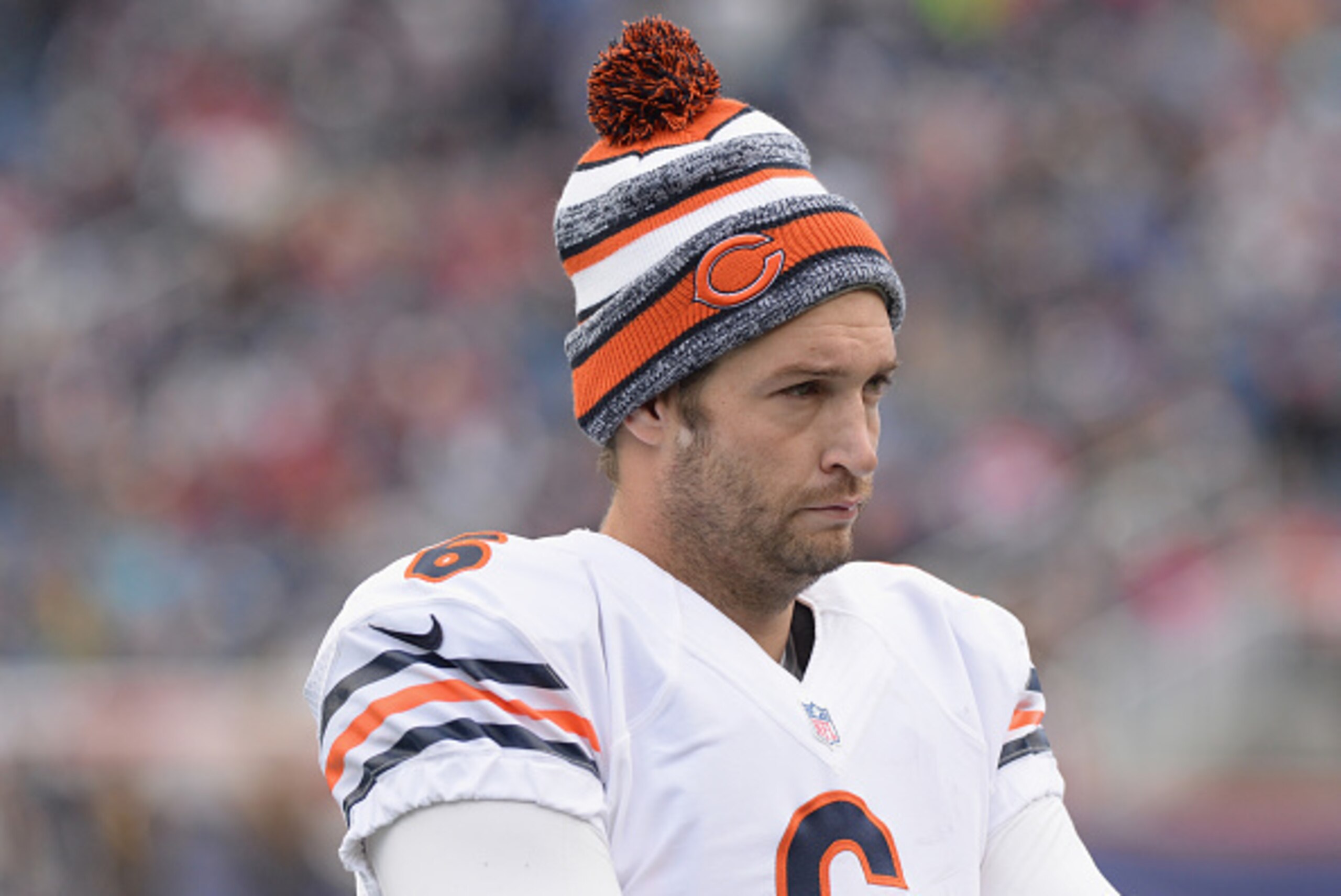 FOXBORO, MA - OCTOBER 26:  Jay Cutler #6 of the Chicago Bears reacts during the fourth quarter against the New England Patriots at Gillette Stadium on October 26, 2014 in Foxboro, Massachusetts.  (Photo by Darren McCollester/Getty Images)