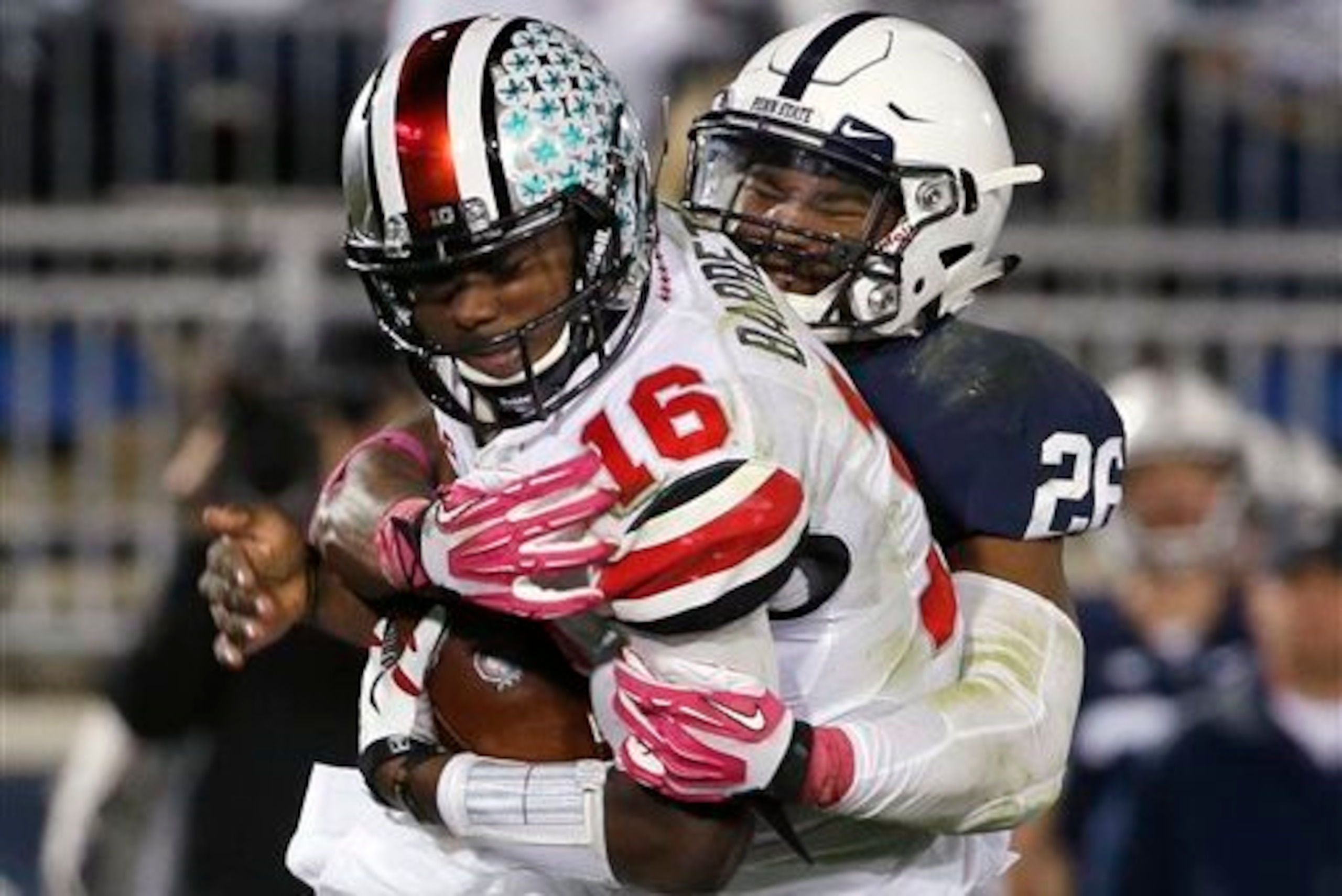 Some of Barrett's struggles against Penn State were due to the inefficiencies of the Buckeyes' offensive line.