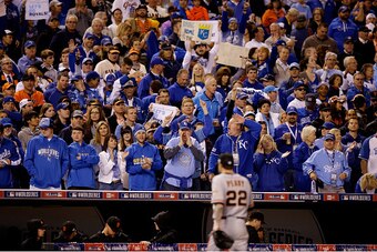 KANSAS CITY, MO - OCTOBER 28:  Jake Peavy #22 of the San Francisco Giants walks to the dugout after getting pulled from the game in the second inning during Game Six of the 2014 World Series at Kauffman Stadium on October 28, 2014 in Kansas City, Missouri
