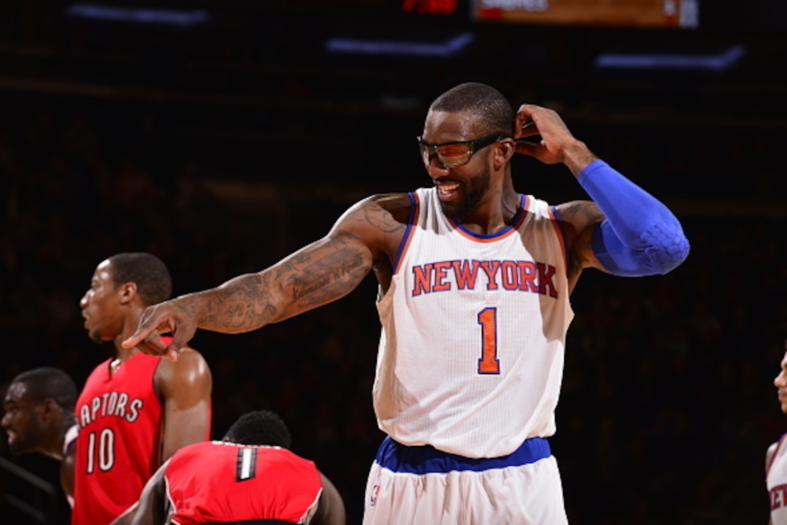 NEW YORK, NY - OCTOBER 13:  Amar'e Stoudemire #1 of the New York Knicks takes a break during a game against the Toronto Raptors at Madison Square Garden on October 13, 2014 in New York City, New York. NOTE TO USER: User expressly acknowledges and agrees t