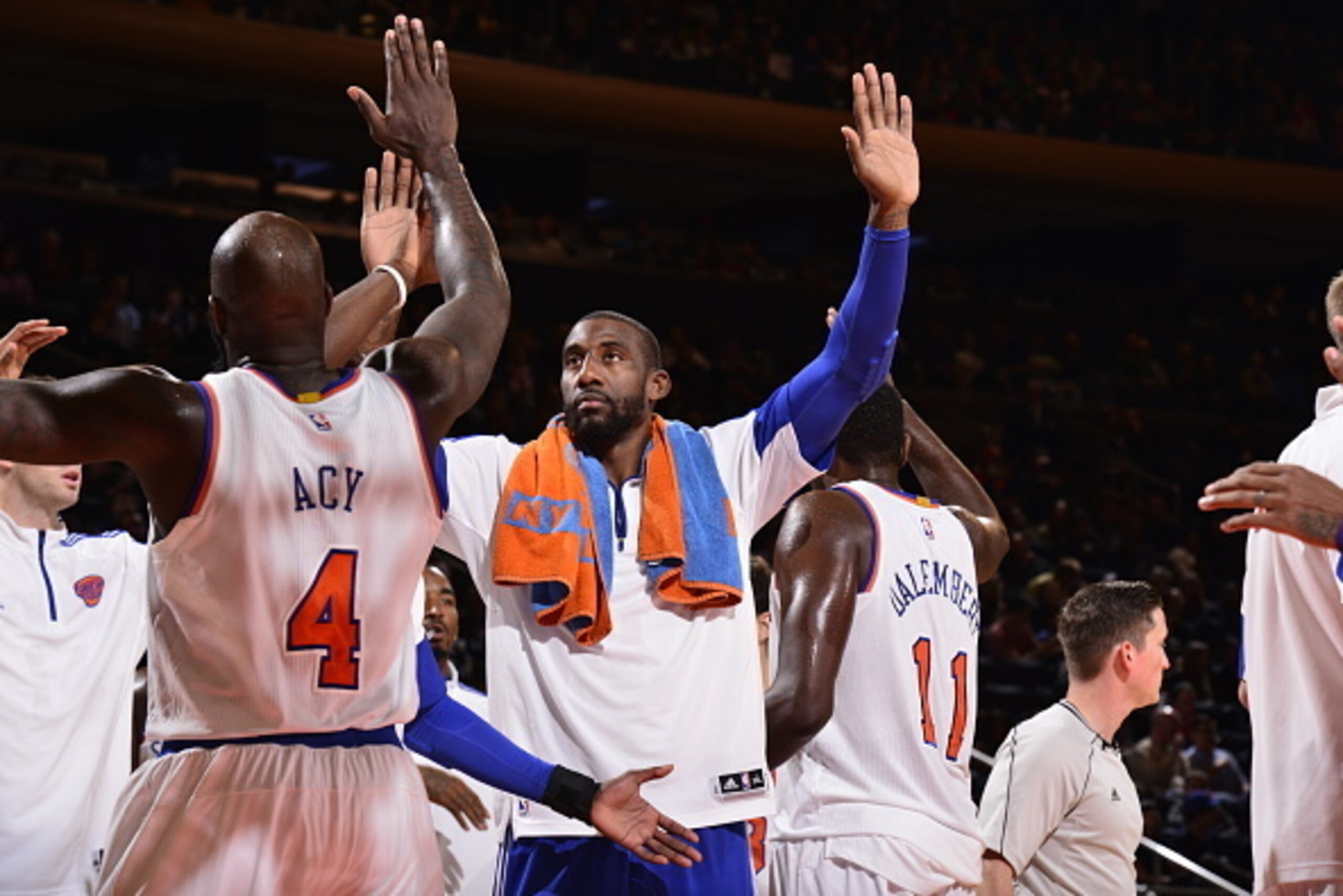 NEW YORK, NY - OCTOBER 13:  Amar'e Stoudemire #1 of the New York Knicks high fives his teammates during a game against the Toronto Raptors at Madison Square Garden on October 13, 2014 in New York City, New York. NOTE TO USER: User expressly acknowledges a