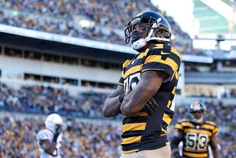 PITTSBURGH, PA - OCTOBER 26:  Martavis Bryant #10 of the Pittsburgh Steelers celebrates his second quarter touchdown against the Indianapolis Colts at Heinz Field on October 26, 2014 in Pittsburgh, Pennsylvania.  (Photo by Joe Robbins/Getty Images)