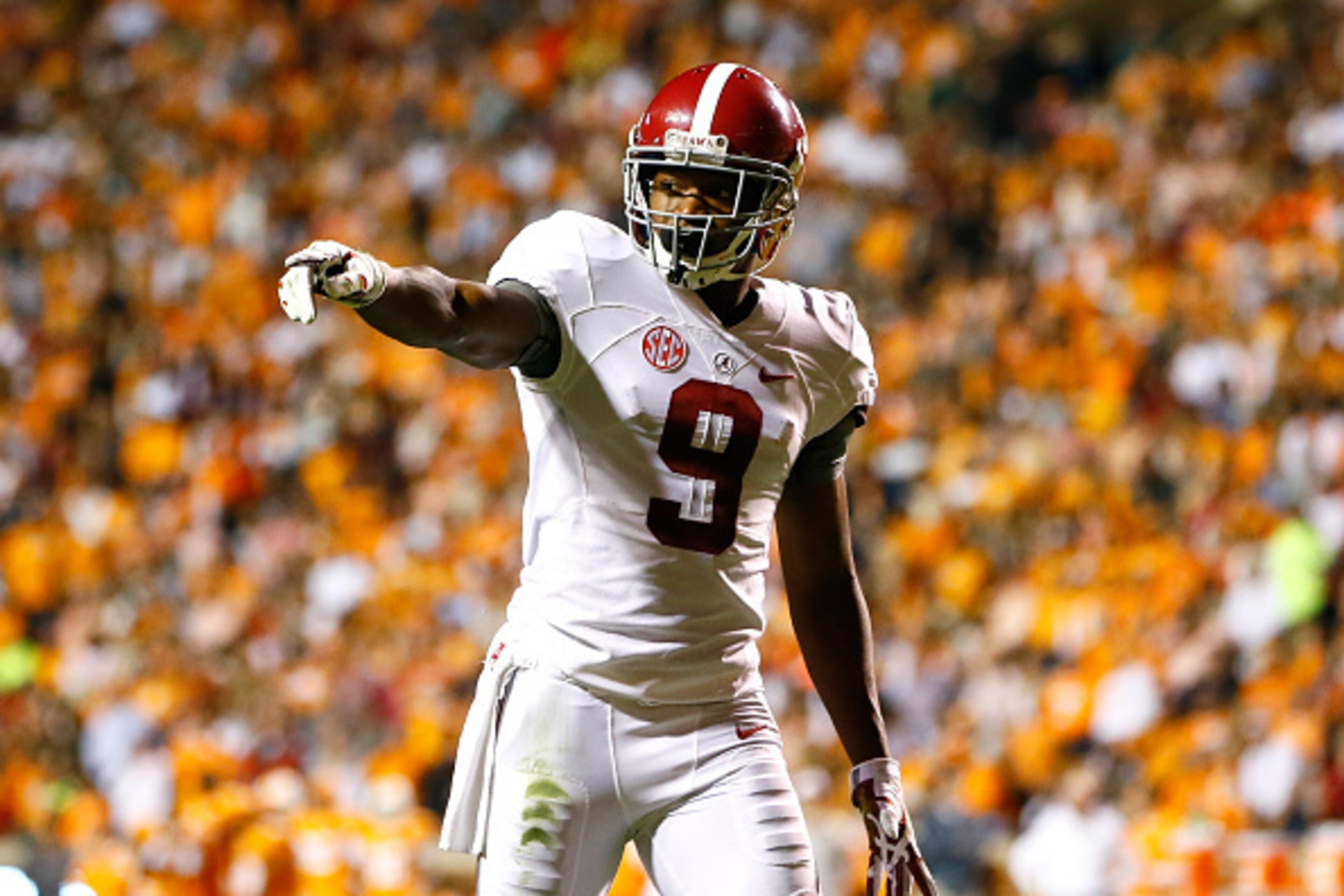 KNOXVILLE, TN - OCTOBER 25:  Amari Cooper #9 of the Alabama Crimson Tide steps to the line against the Tennessee Volunteers at Neyland Stadium on October 25, 2014 in Knoxville, Tennessee.  (Photo by Kevin C. Cox/Getty Images)